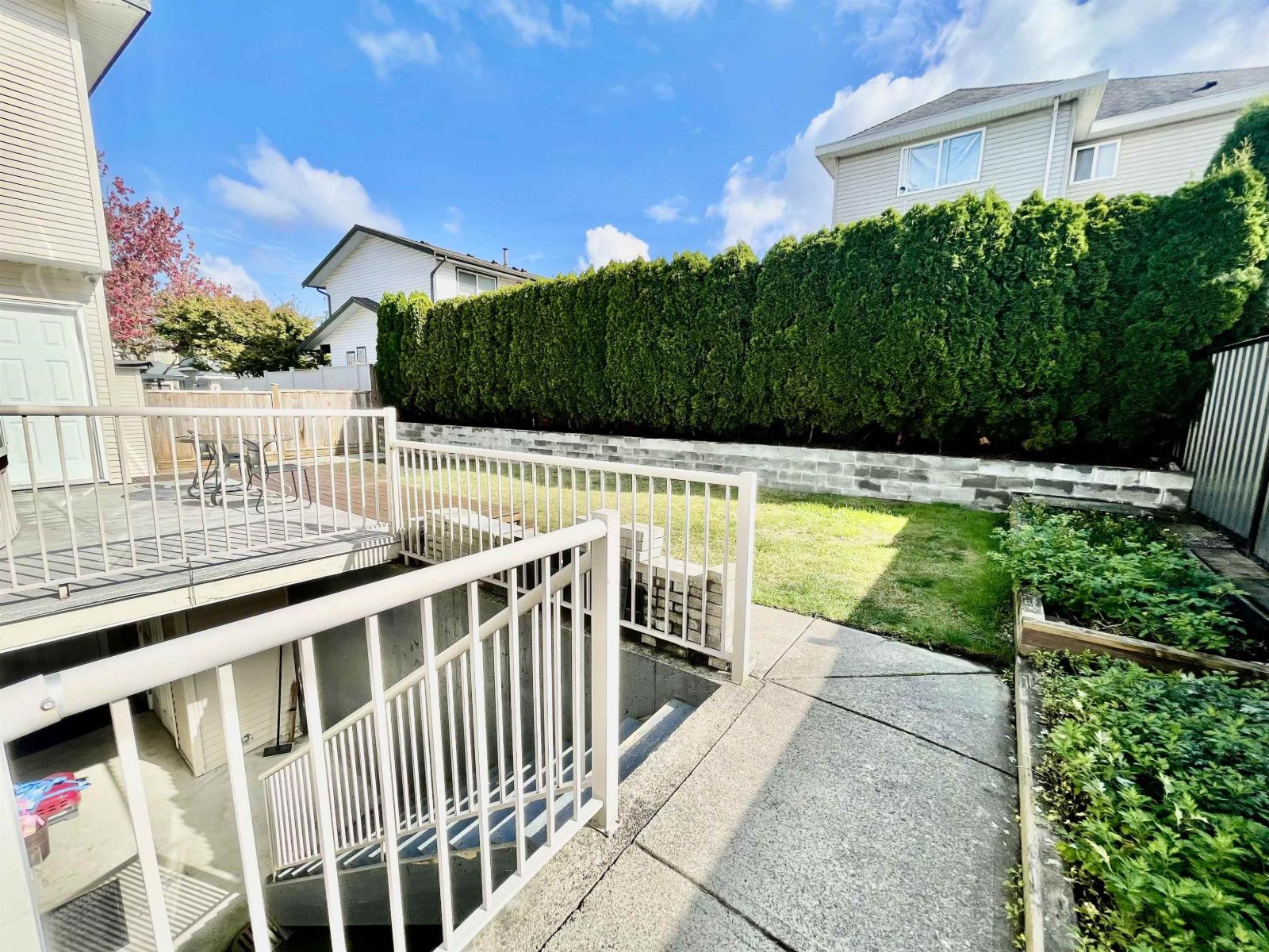 6668 183 Street Property Photo 26