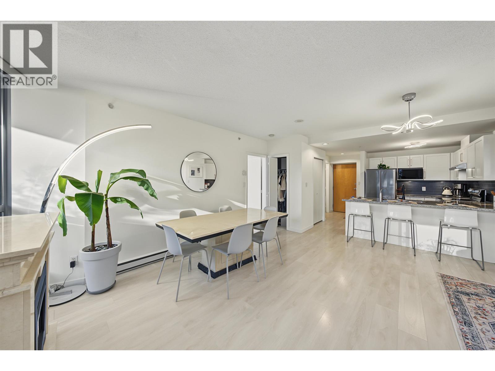 507 14 Begbie Street Property Photo 3
