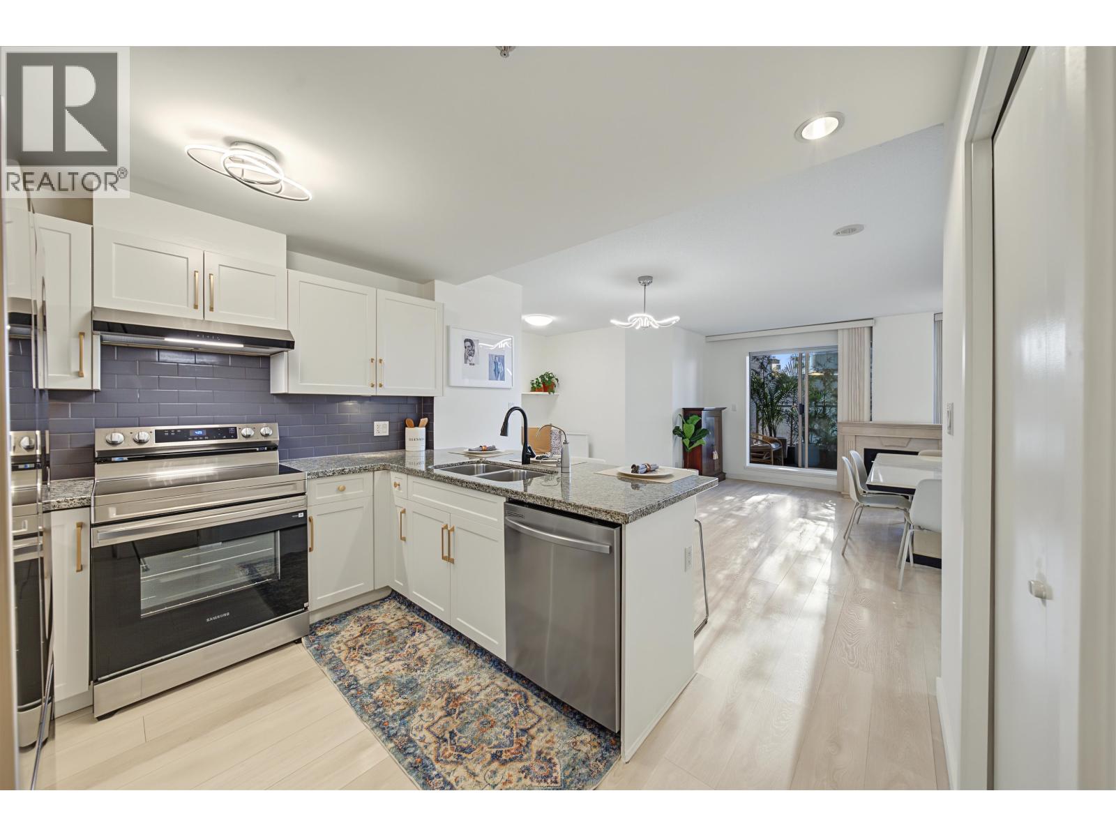 507 14 Begbie Street Property Photo 4