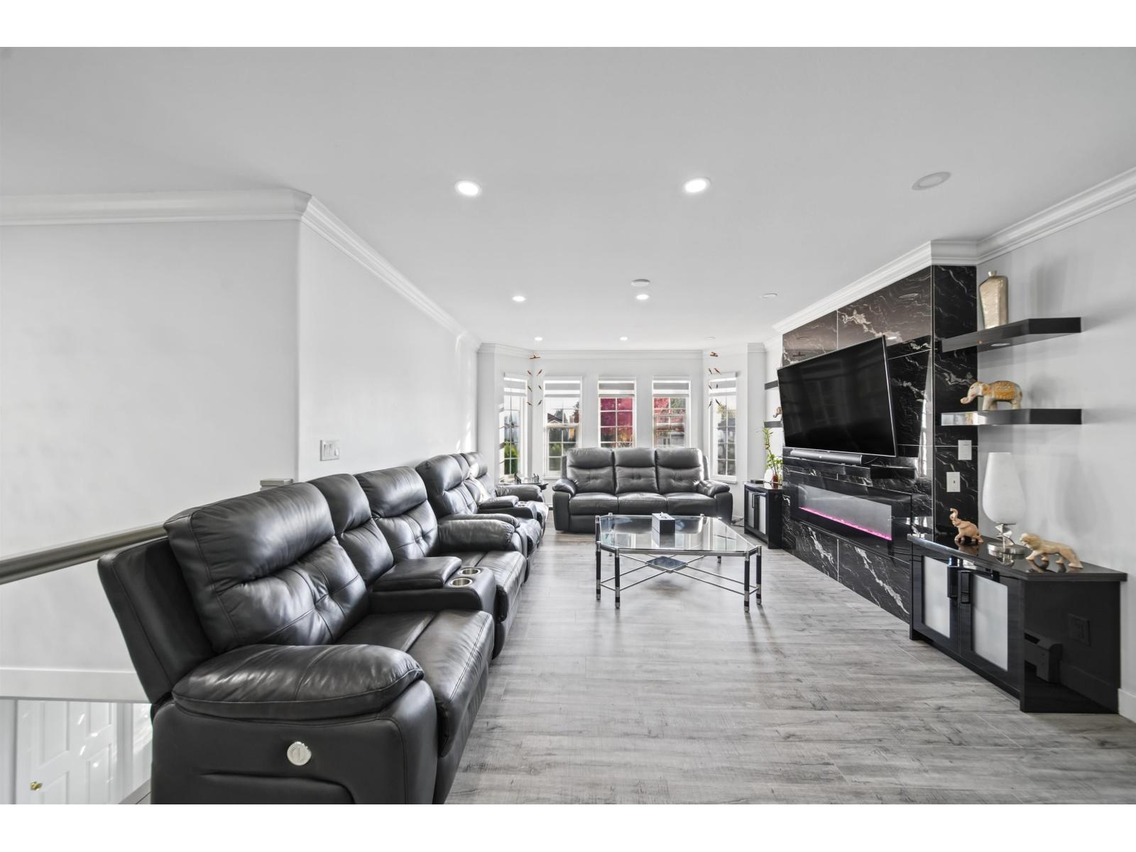 12247 64 Avenue Property Photo 6