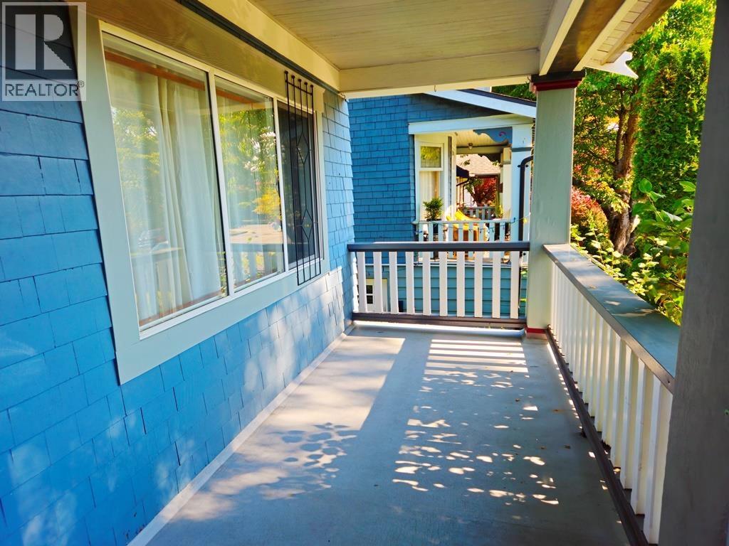 2155 Graveley Street Property Photo 5
