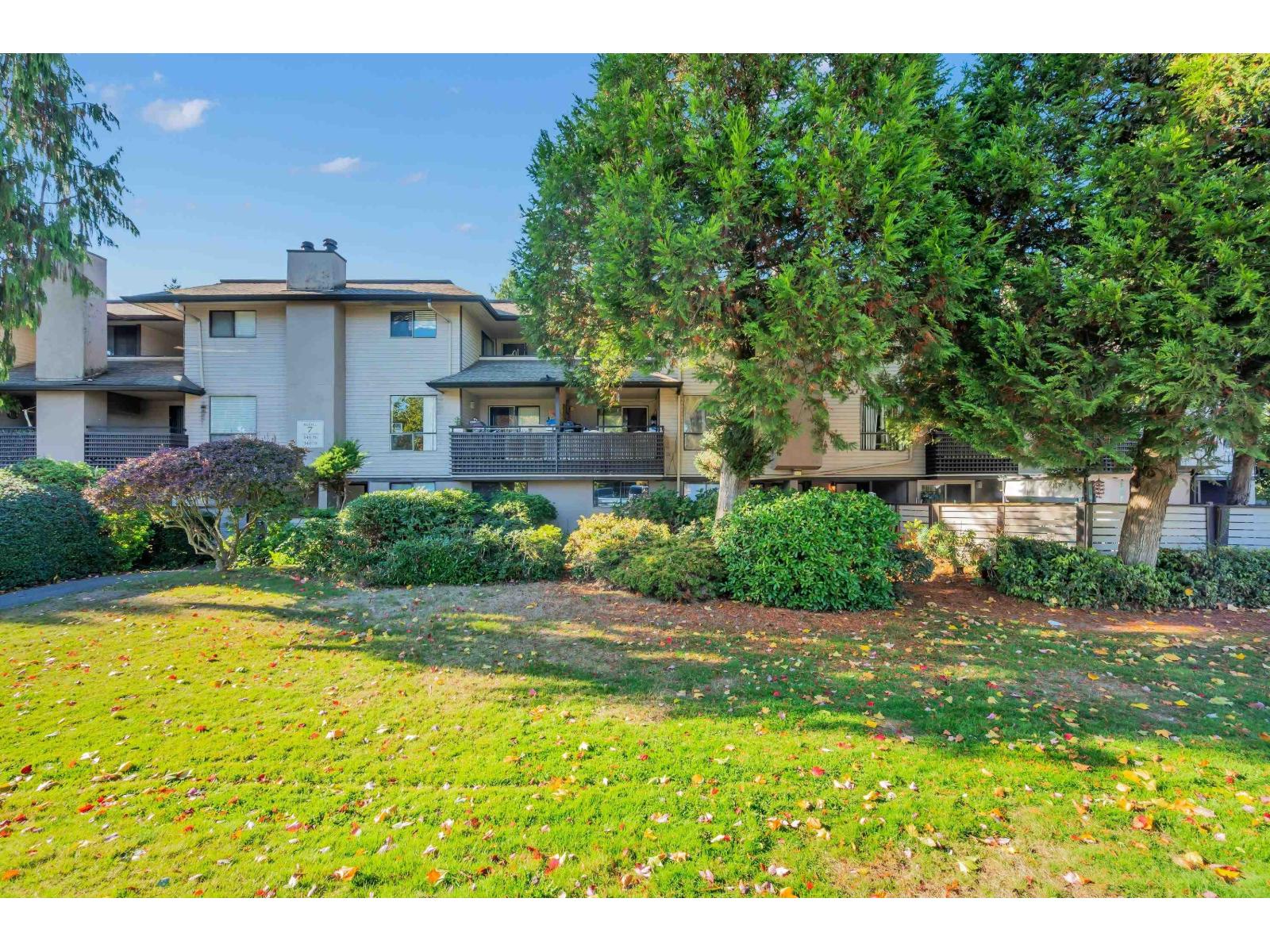14846 Holly Park Lane Property Photo 1
