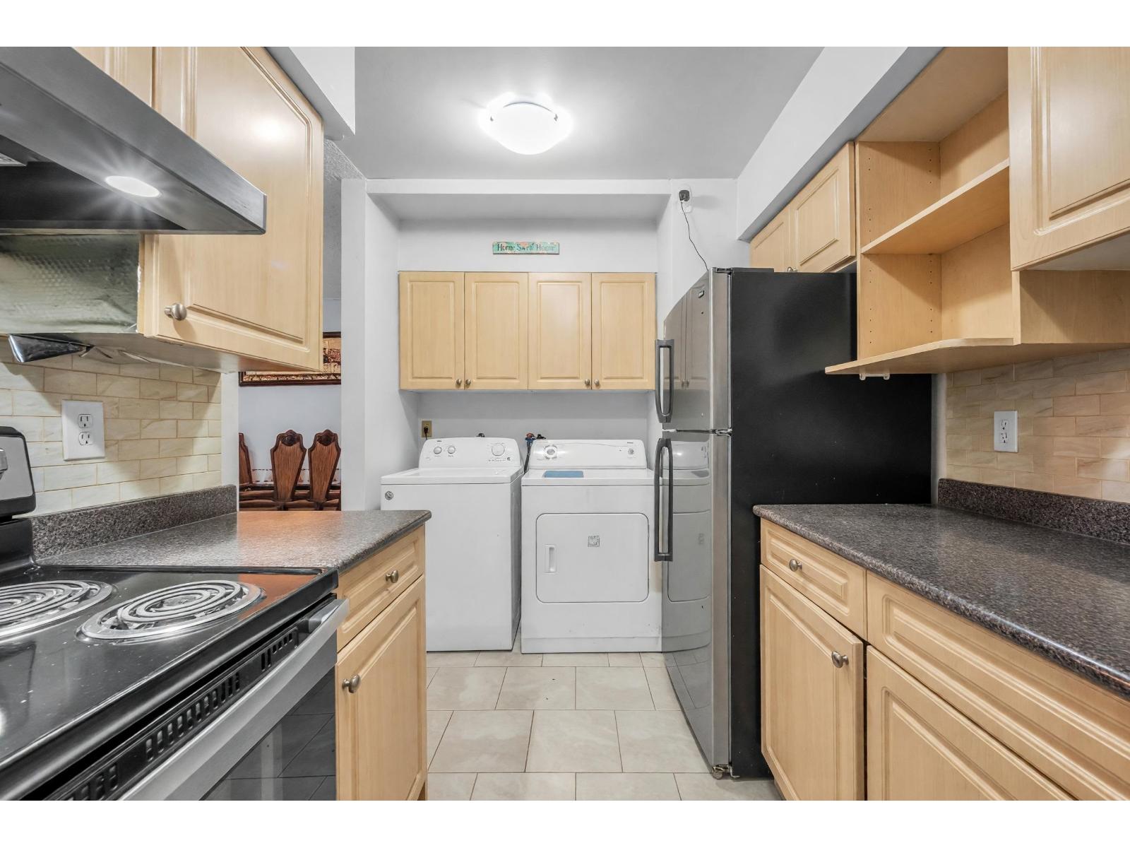 14846 Holly Park Lane Property Photo 4