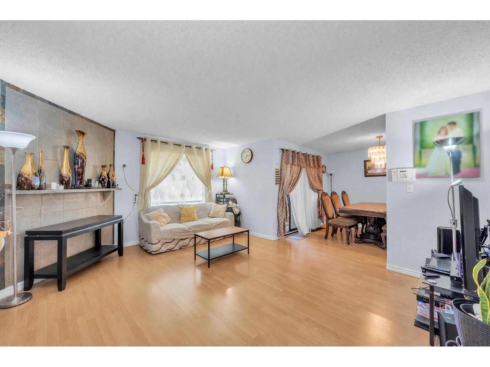 14846 Holly Park Lane Property Photo 16