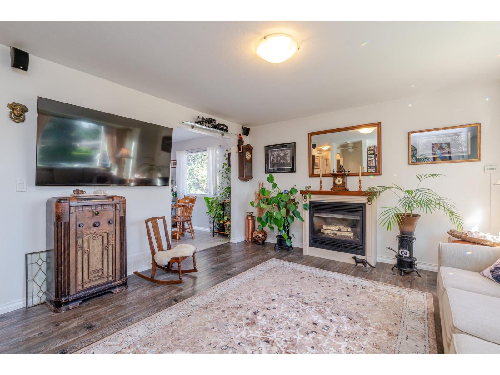 26575 30a Avenue Property Photo 11