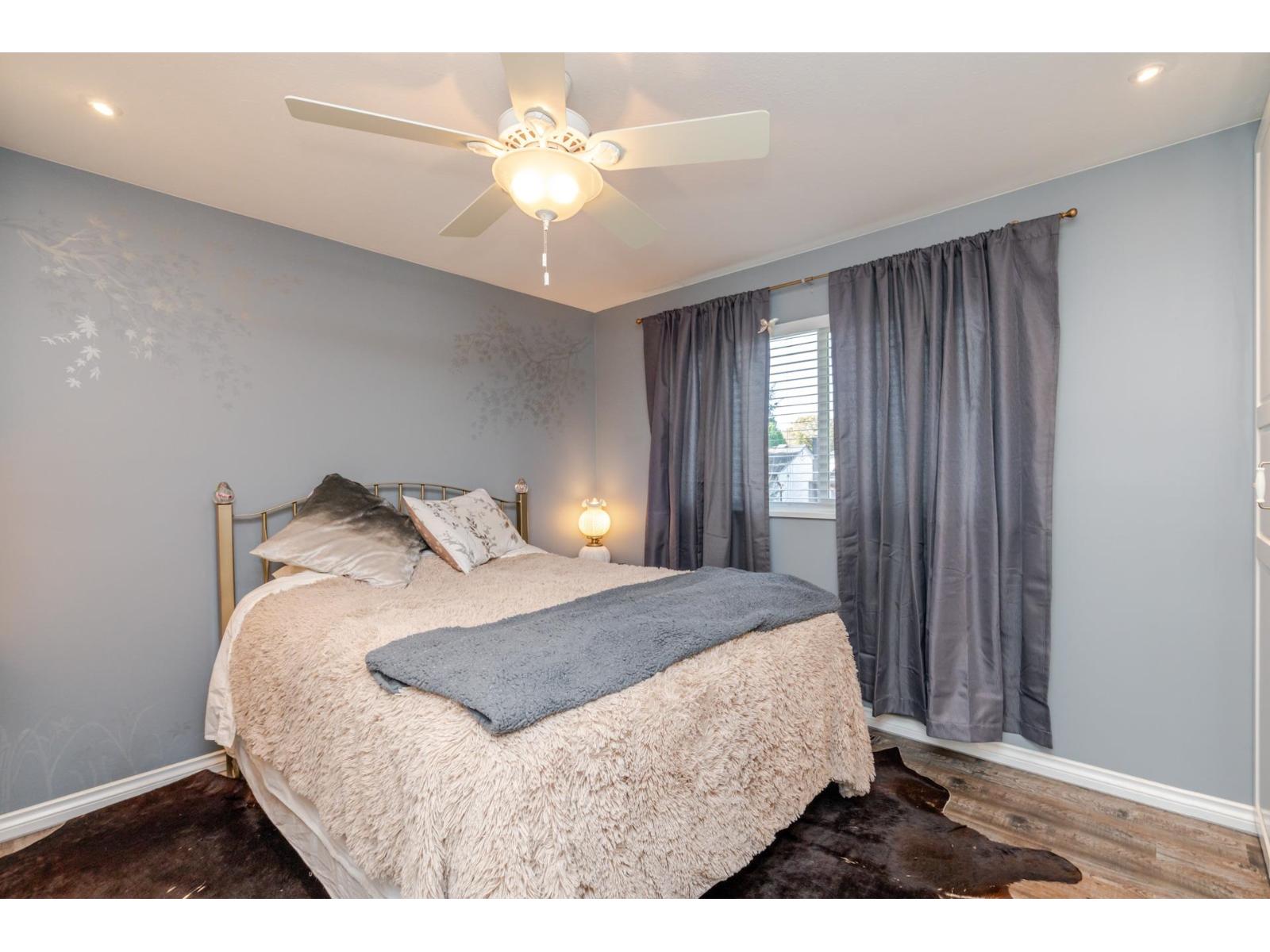 26575 30a Avenue Property Photo 16