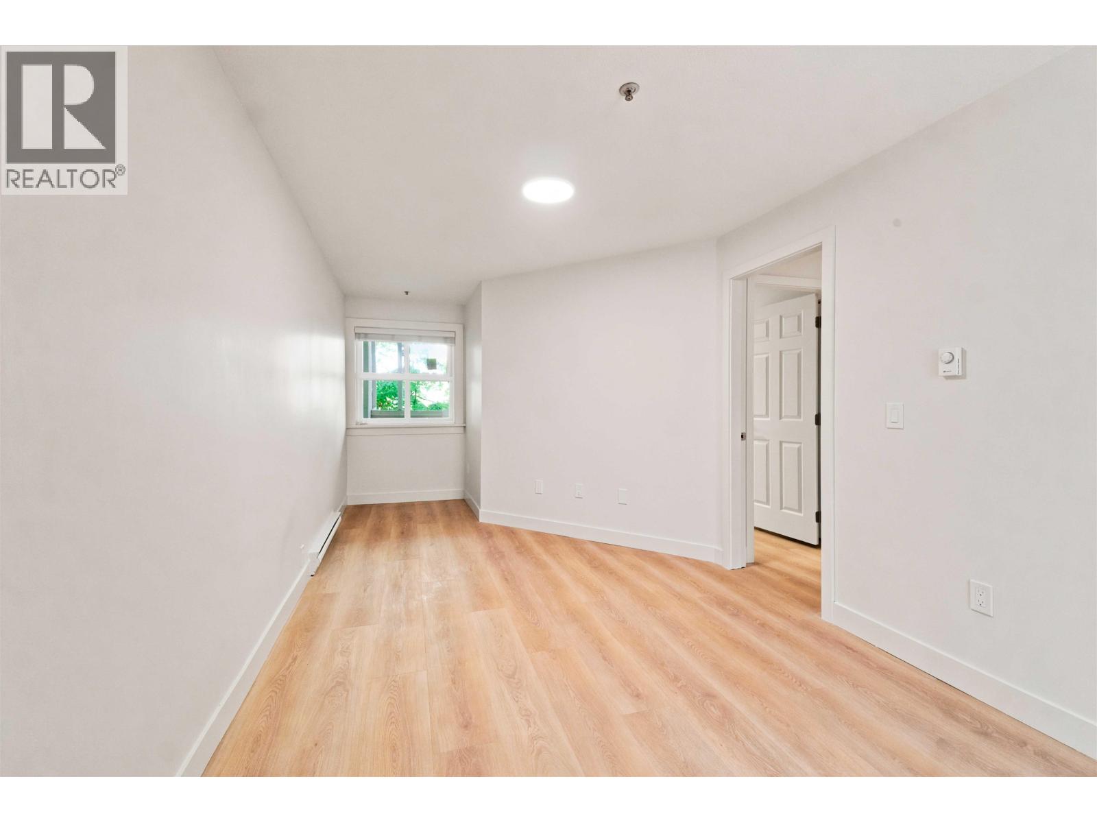 301 2928 Commercial Drive Property Photo 33