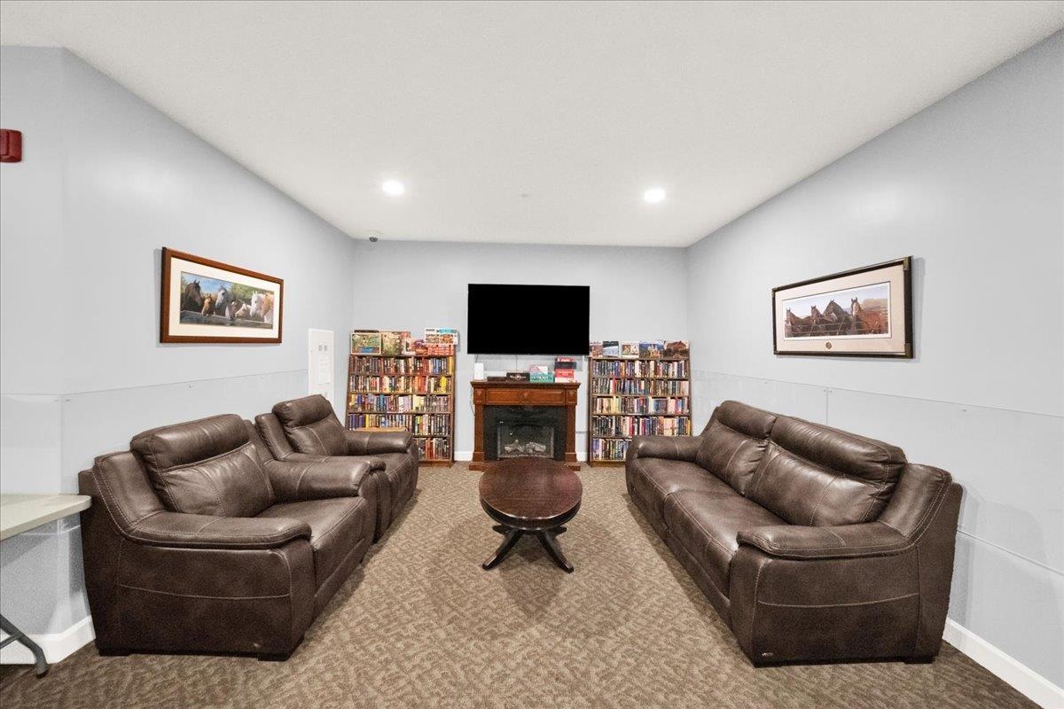 501 32445 Simon Avenue Property Photo 28