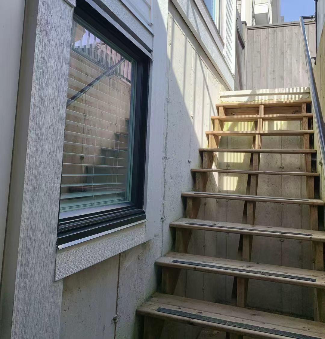 Downstair 19670 75a Ave Property Photo 25