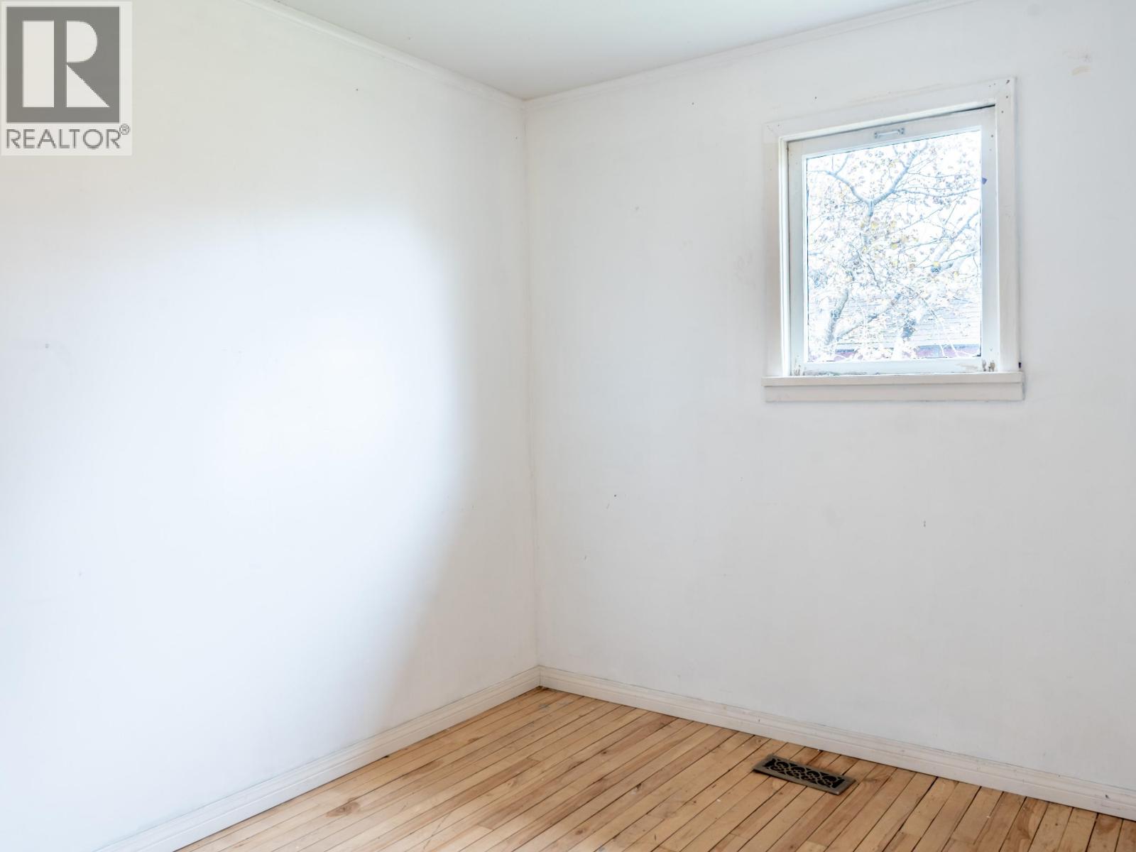 794 Harper Street Property Photo 11