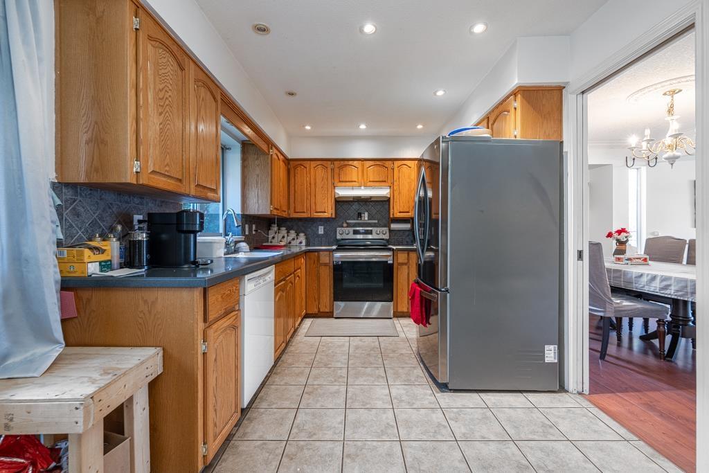 2840 Pacific Place Property Photo 10