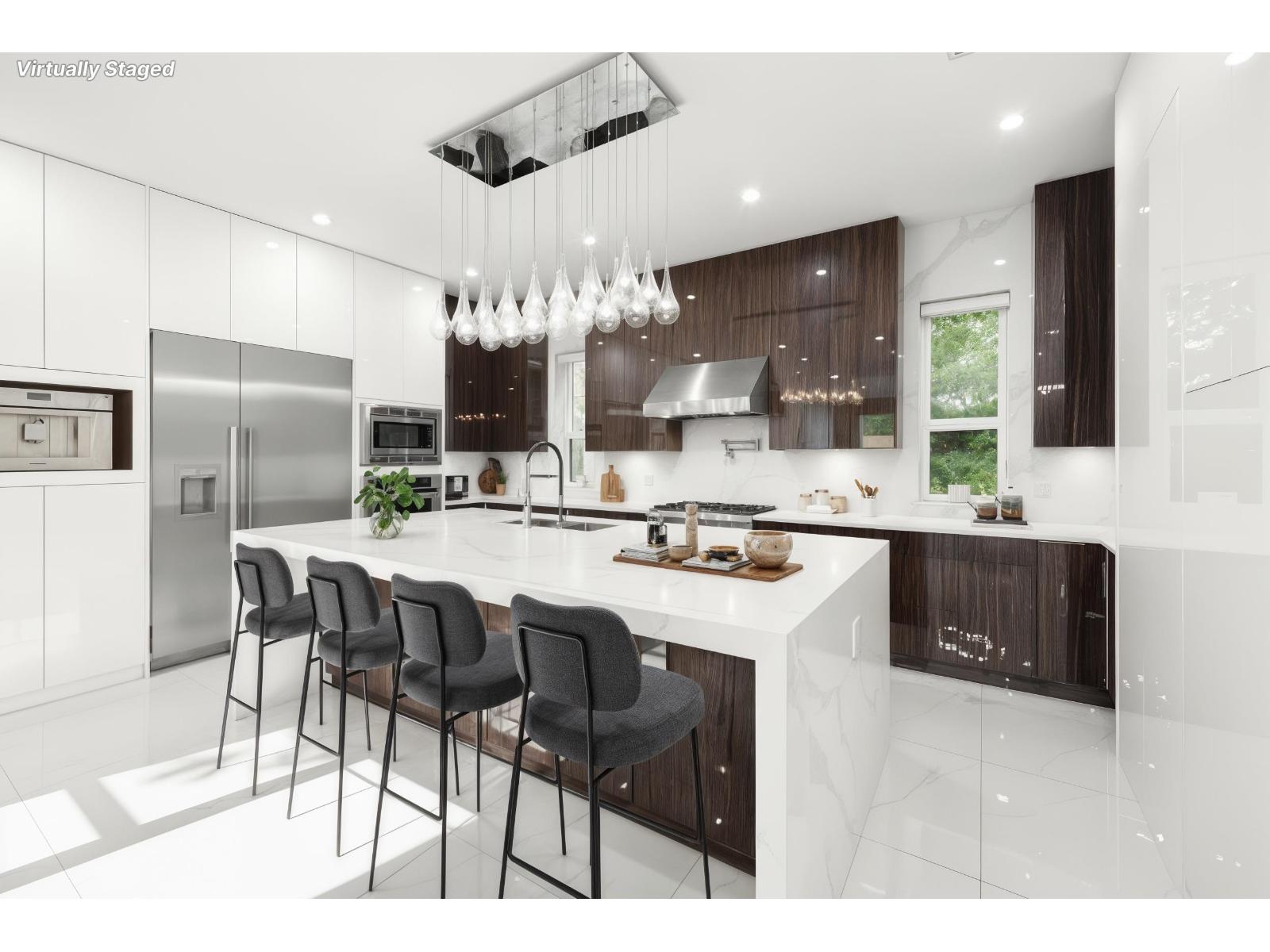 5585 148 Street Property Photo 11