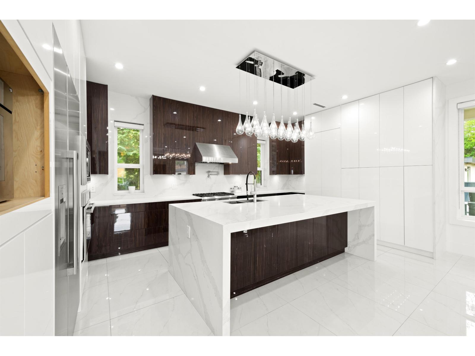 5585 148 Street Property Photo 36