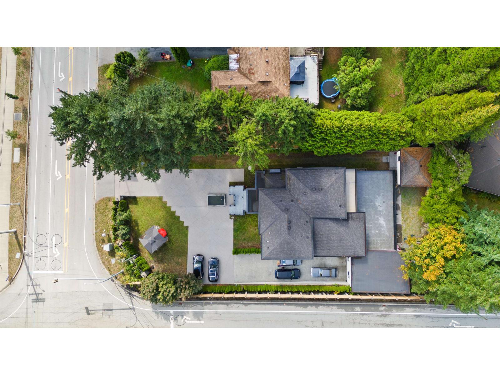 5585 148 Street Property Photo 40