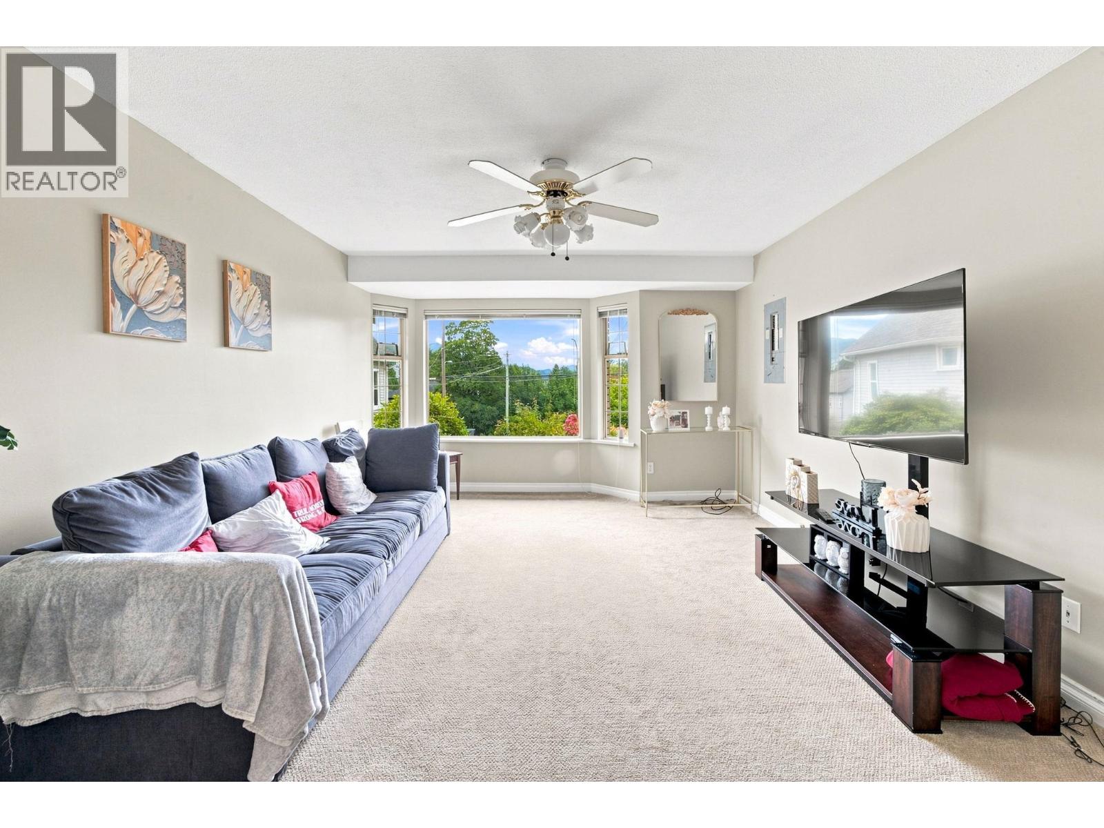 2152 Pitt River Road Property Photo 17