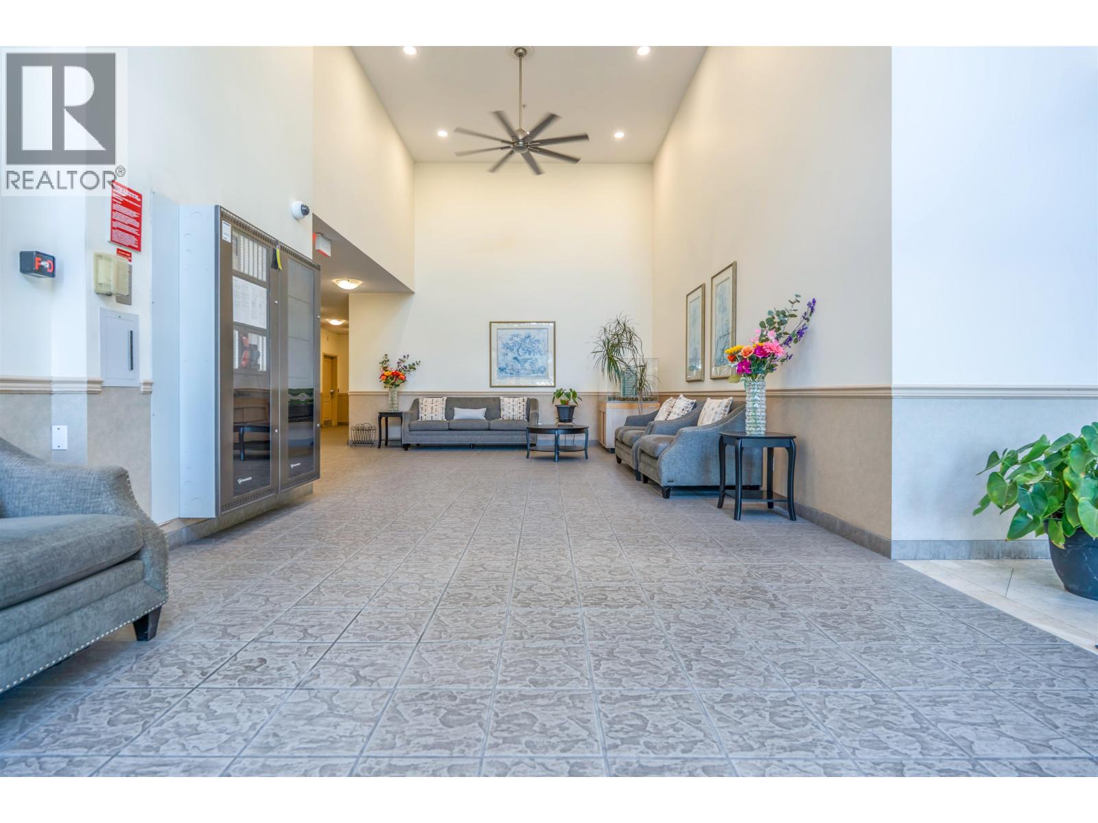 1405 6622 Southoaks Crescent Property Photo 4