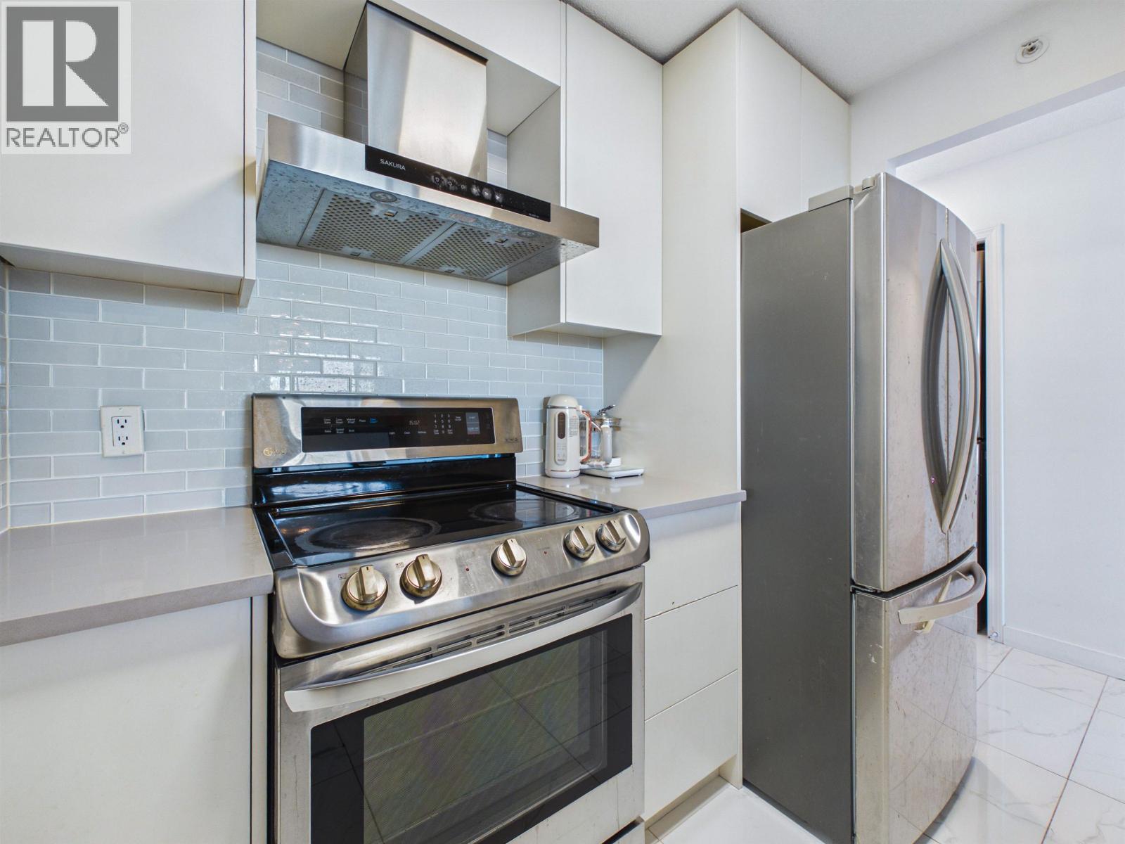 1405 6622 Southoaks Crescent Property Photo 11