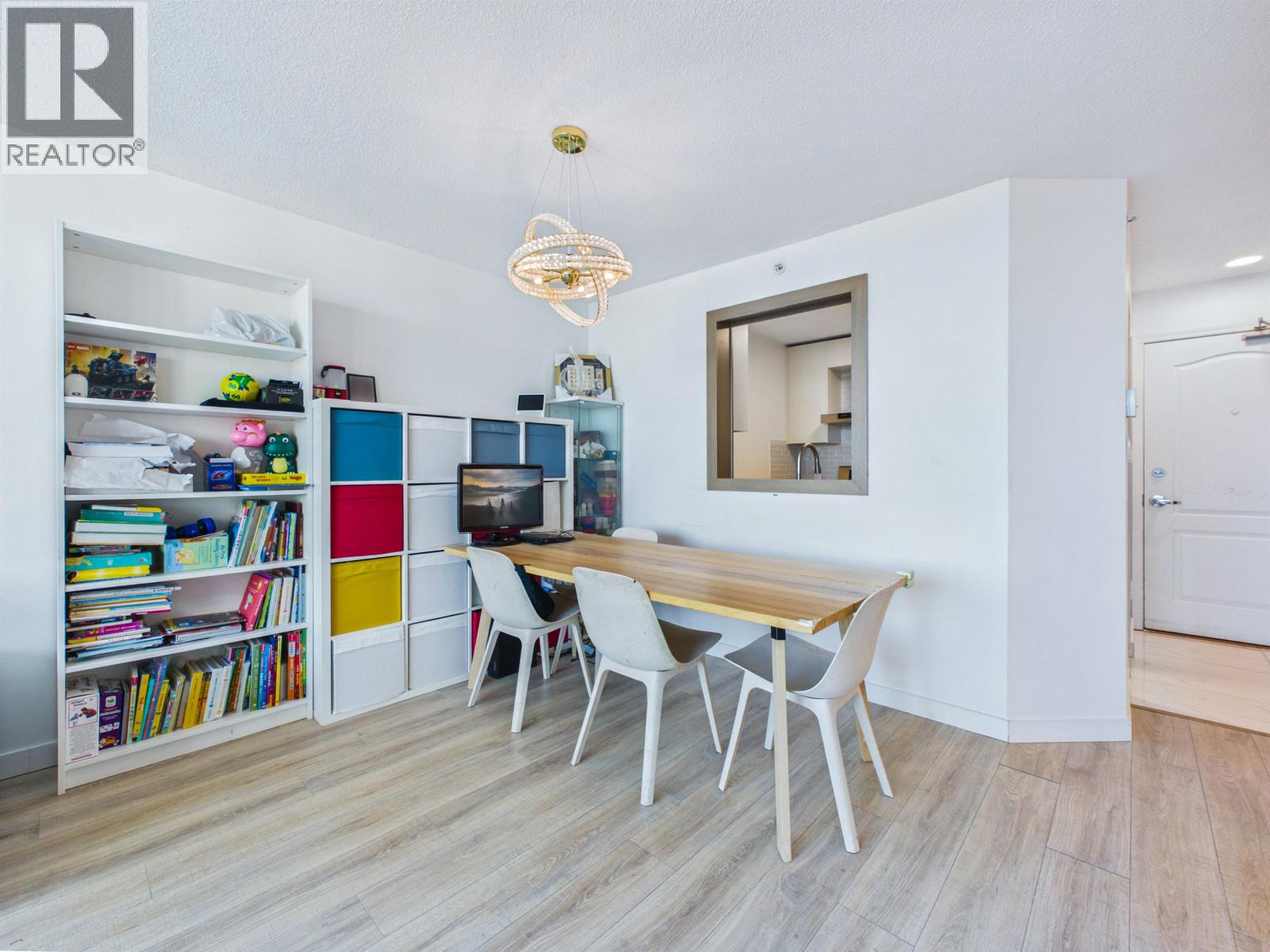 1405 6622 Southoaks Crescent Property Photo 16