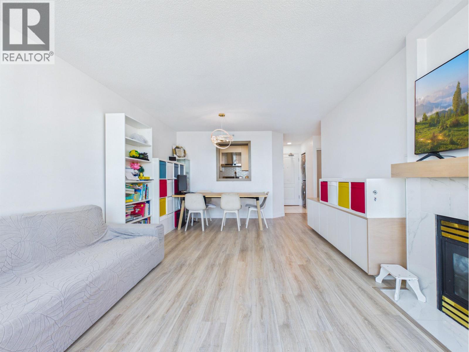1405 6622 Southoaks Crescent Property Photo 23