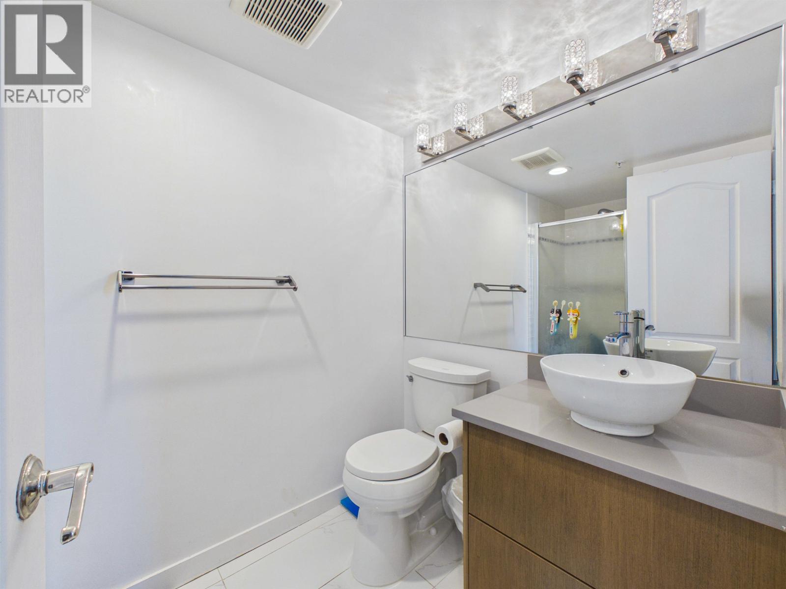 1405 6622 Southoaks Crescent Property Photo 30