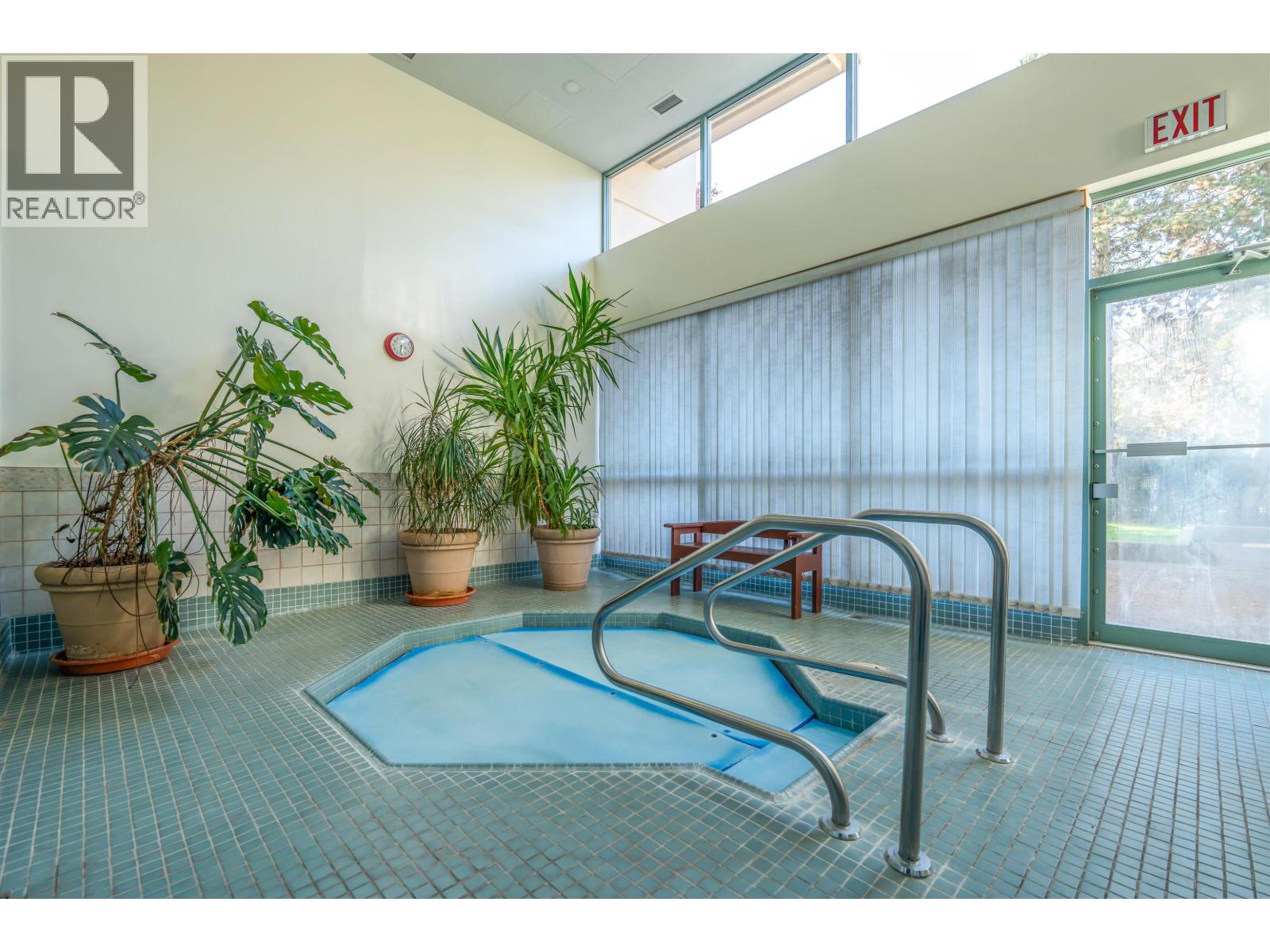 1405 6622 Southoaks Crescent Property Photo 33