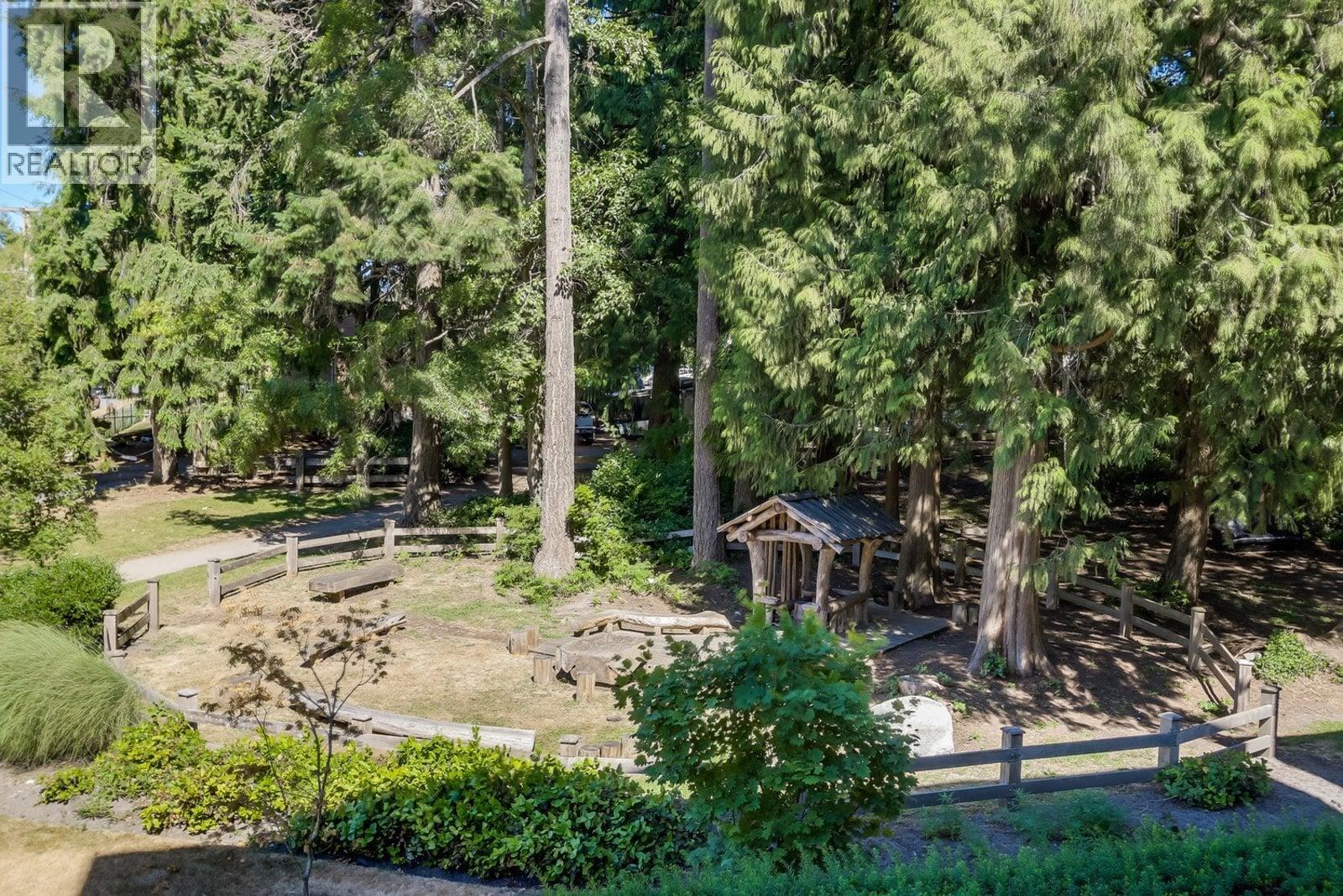 112 5740 Toronto Road Property Photo 11