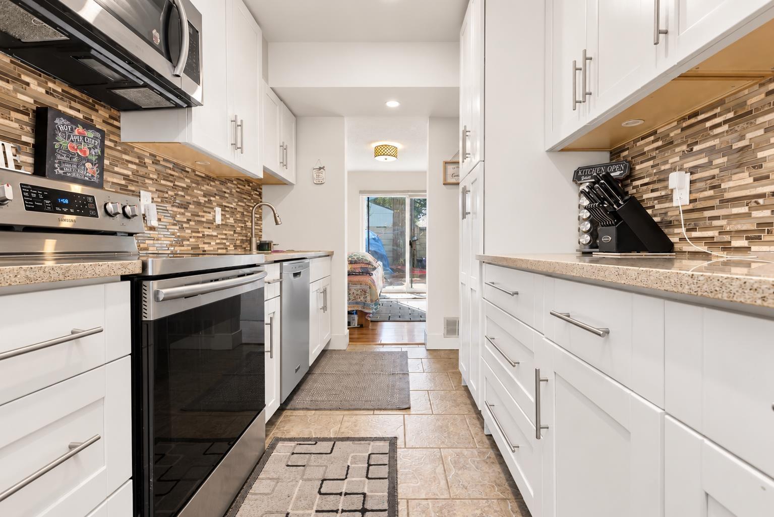 53 6712 Baker Road Property Photo 4