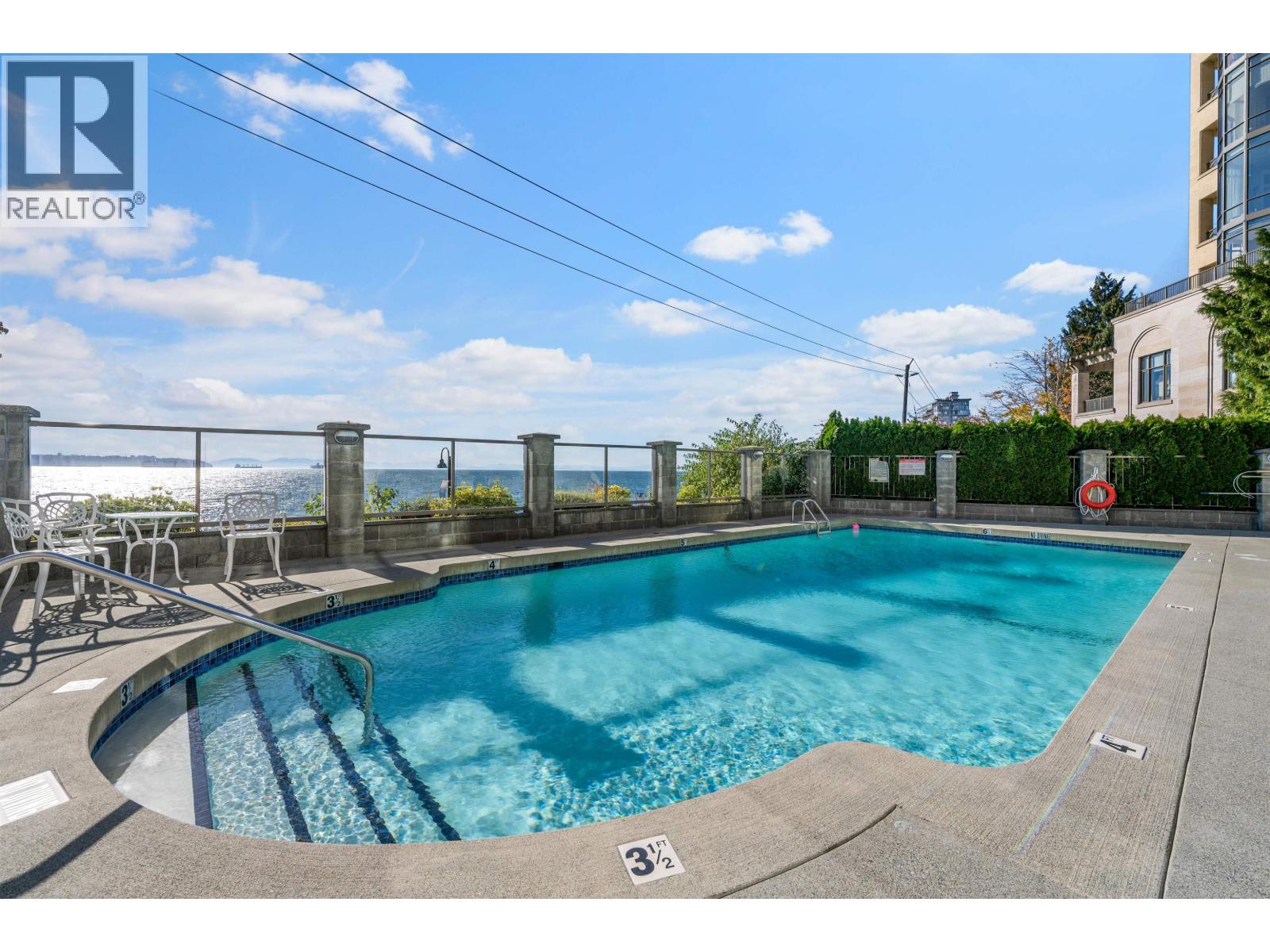 103 2280 Bellevue Avenue Property Photo 32