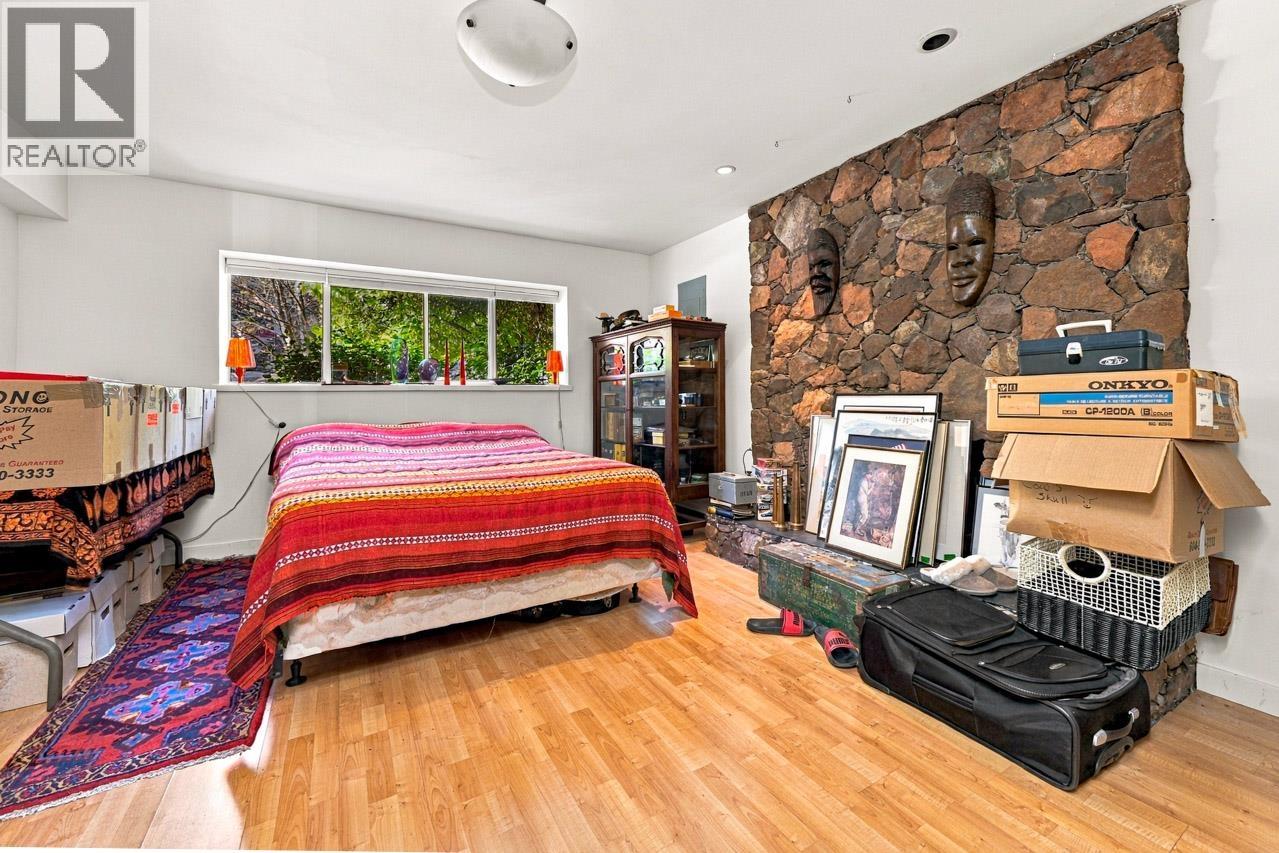 950 Tollcross Road Property Photo 21