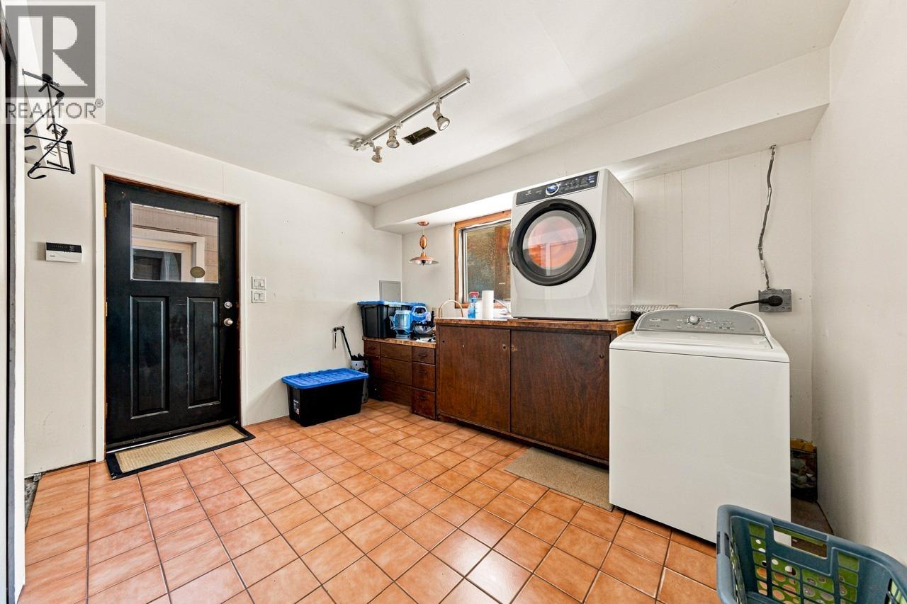 950 Tollcross Road Property Photo 26