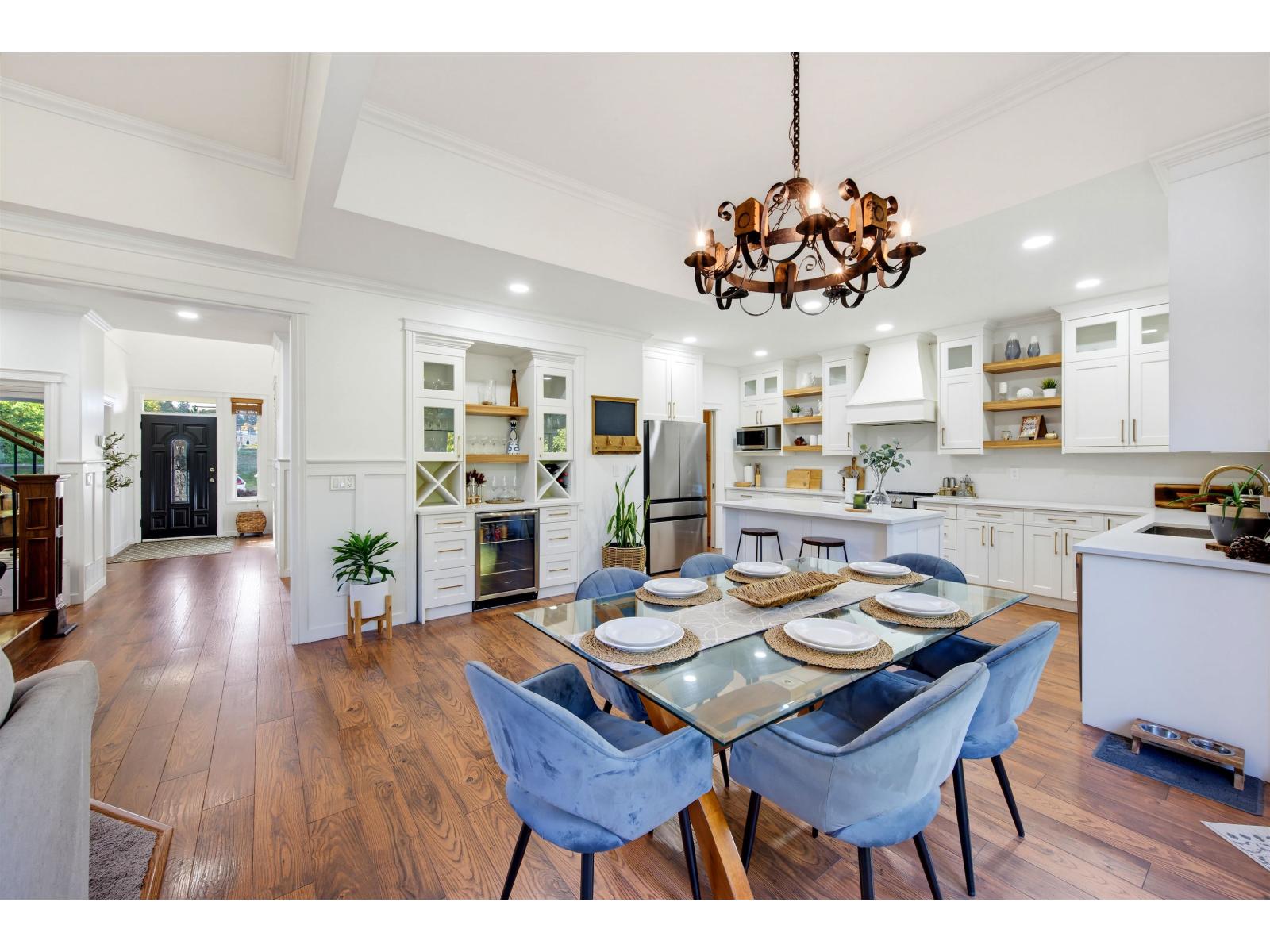 8256 170 Street Property Photo 14
