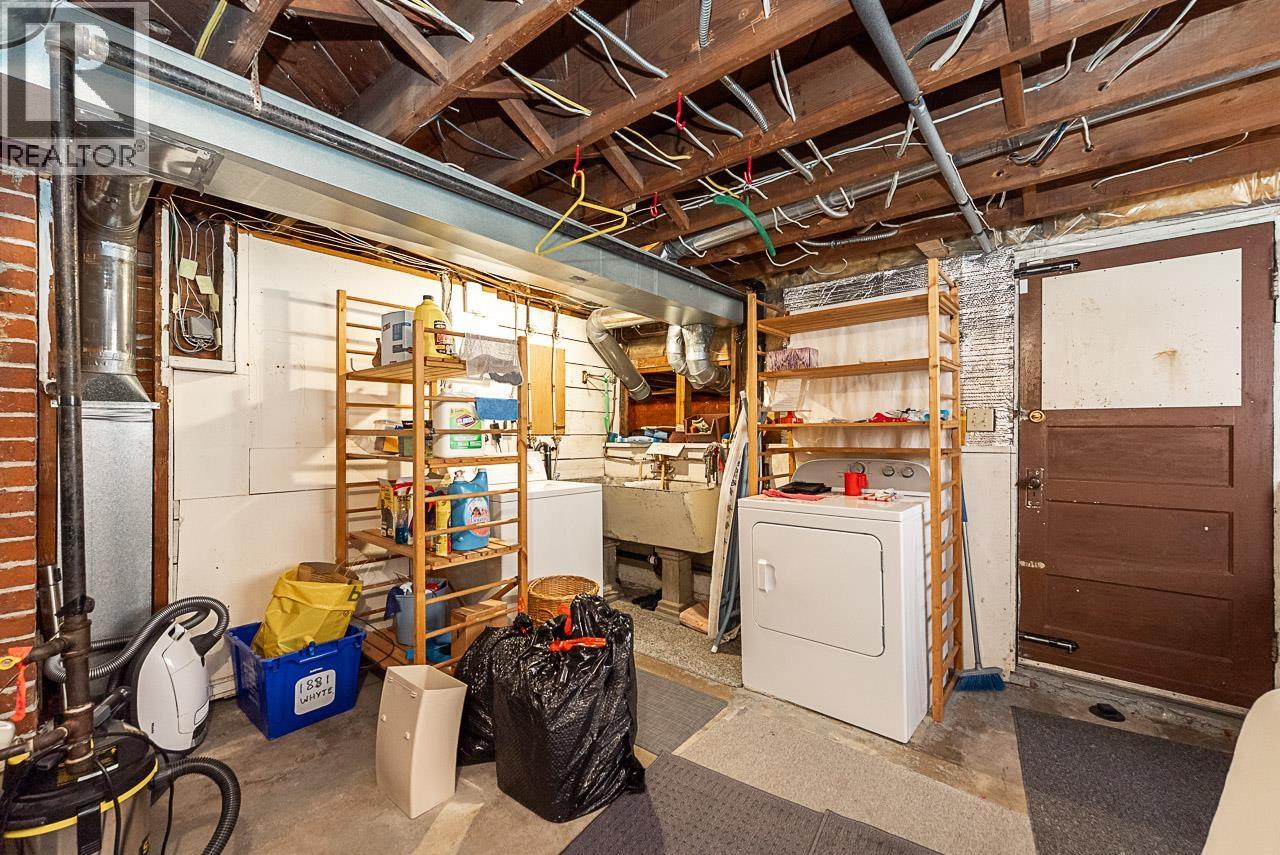 1881 Whyte Avenue Property Photo 25