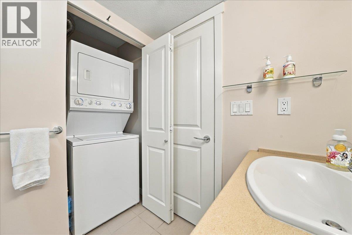 301 3097 Lincoln Avenue Property Photo 12