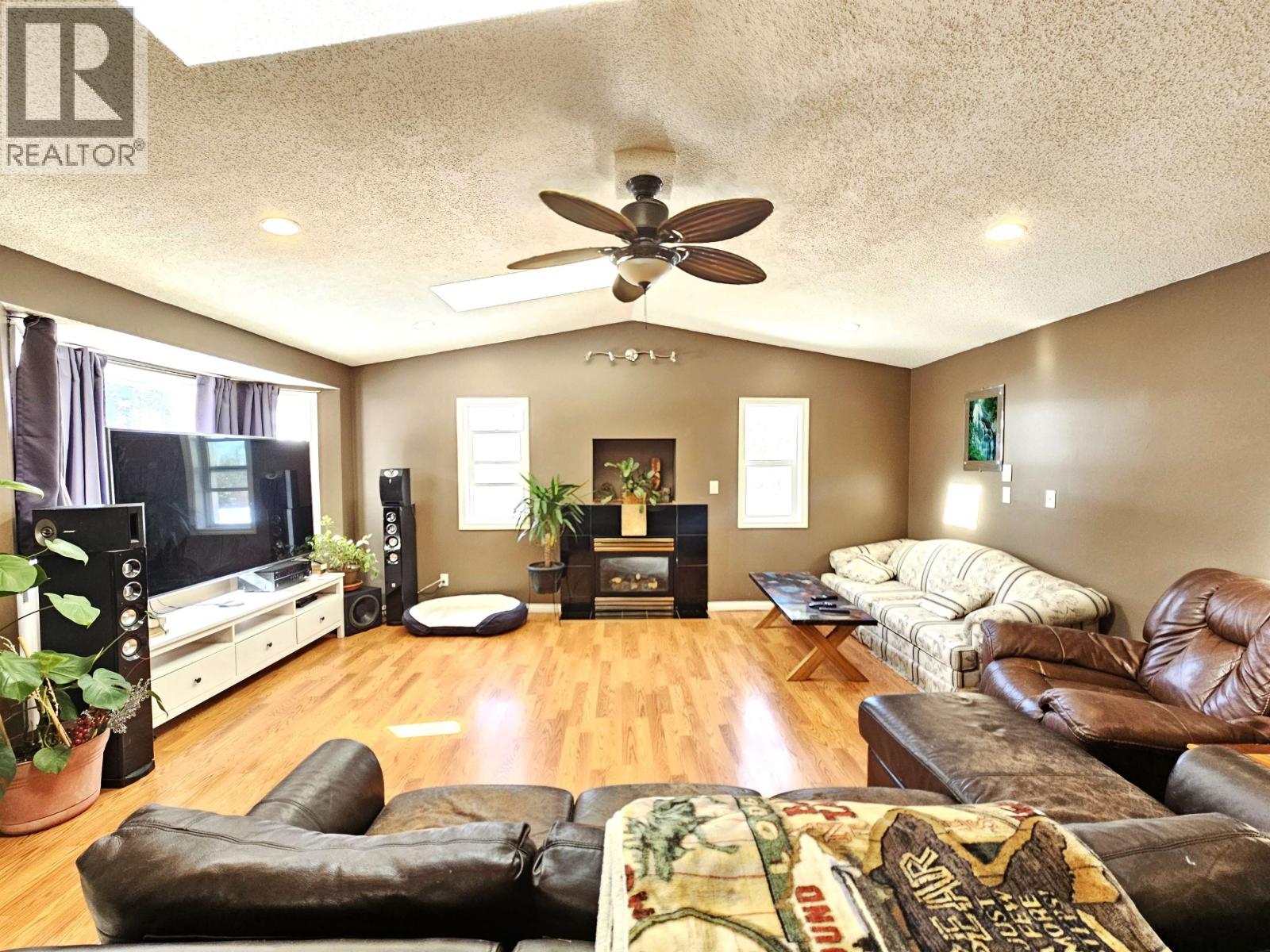 5408 E Purdue Road Property Photo 5