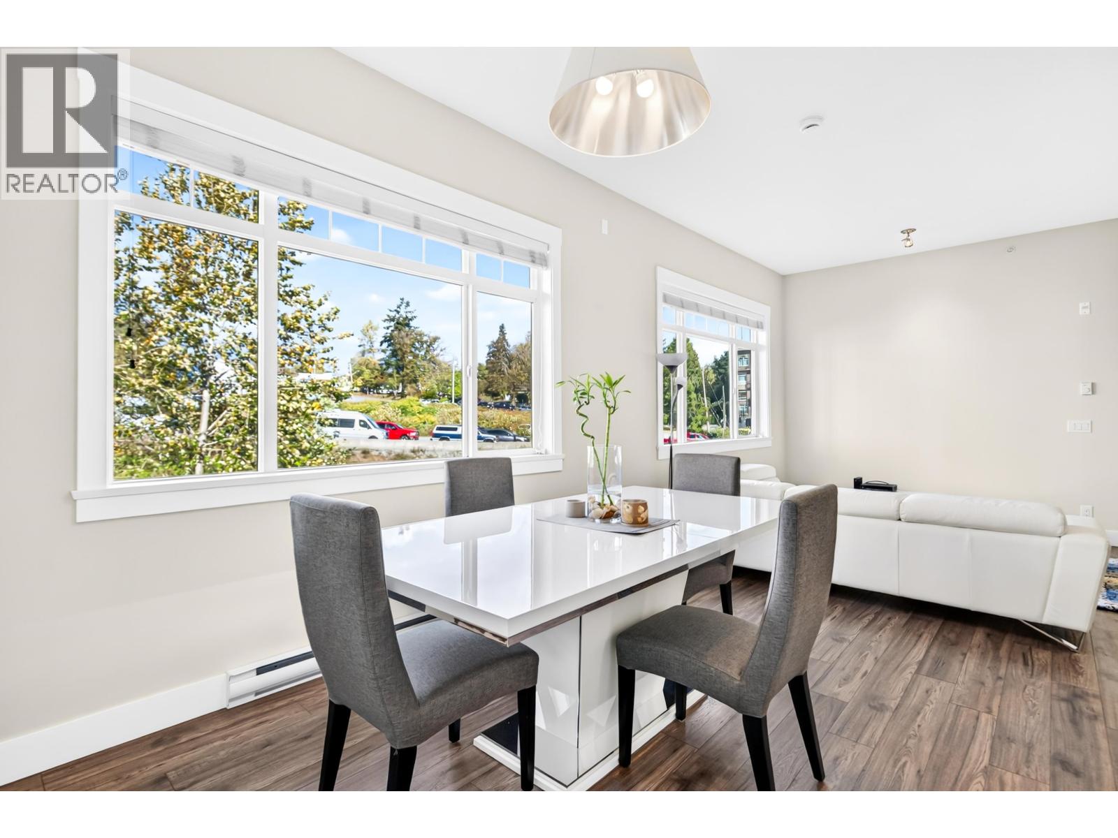 409 22327 River Road Property Photo 14