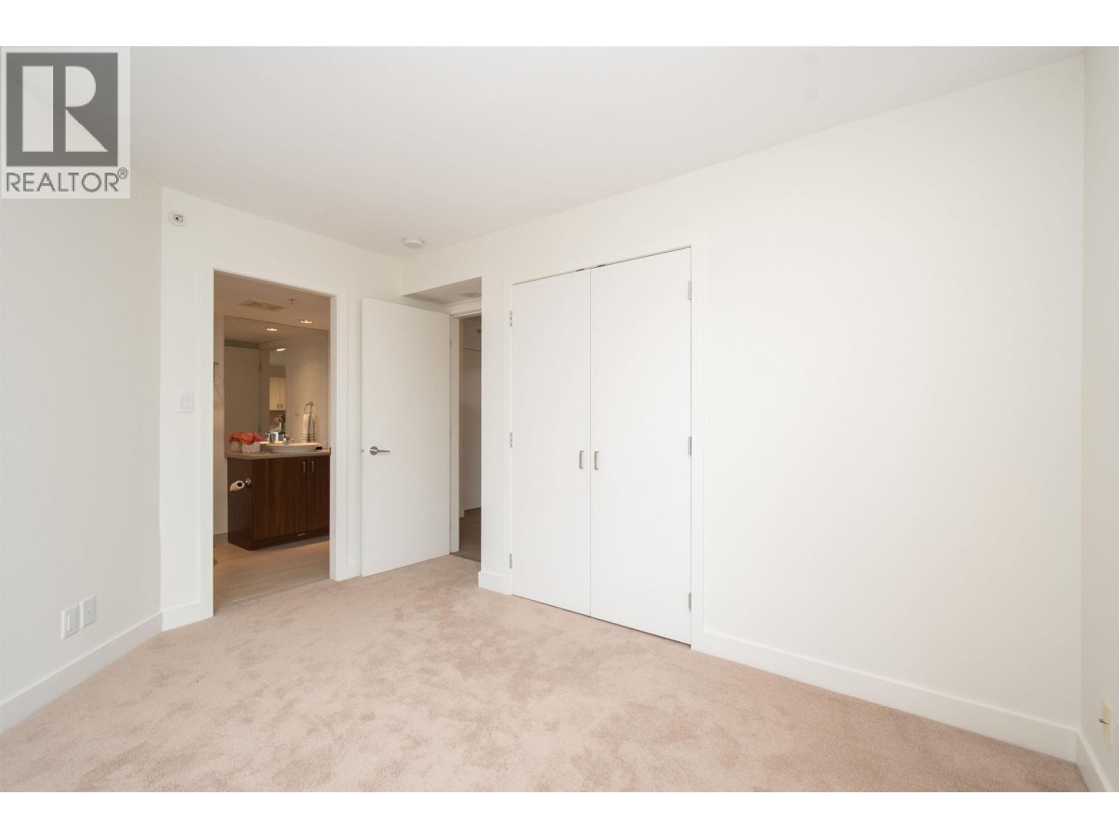712 175 W 1st Street Property Photo 22