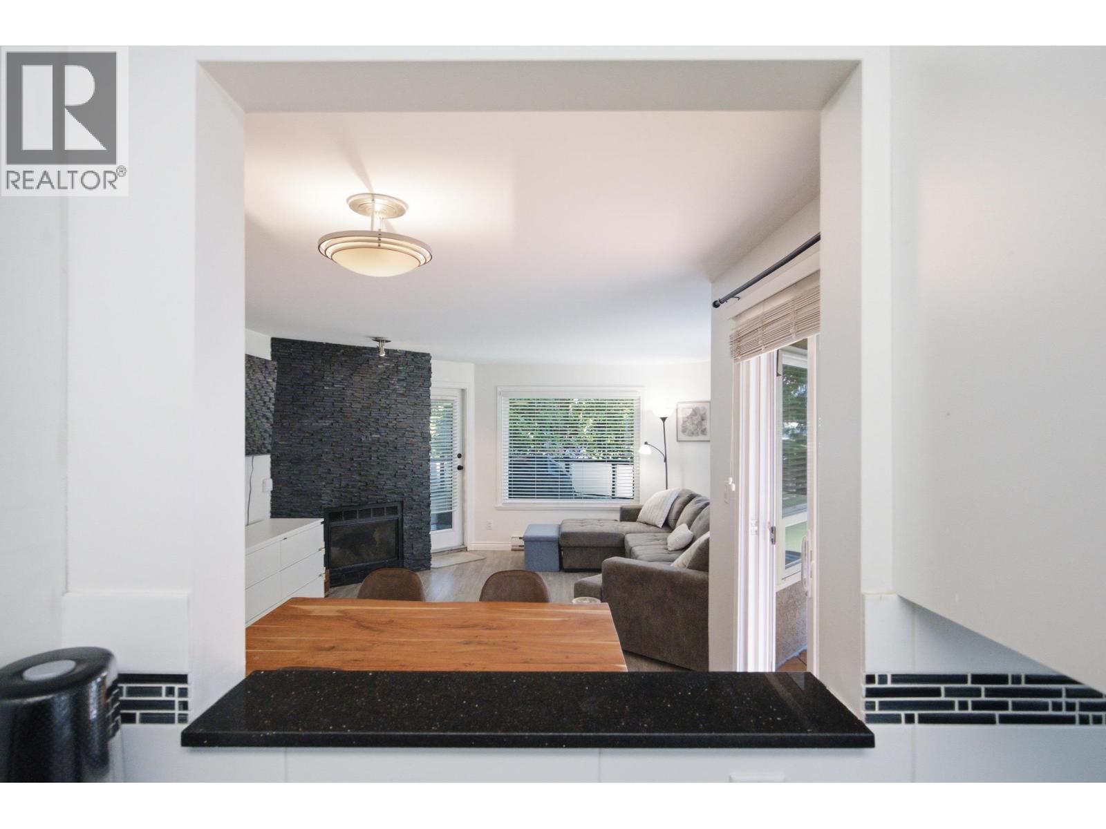101 175 W 4th Street Property Photo 12
