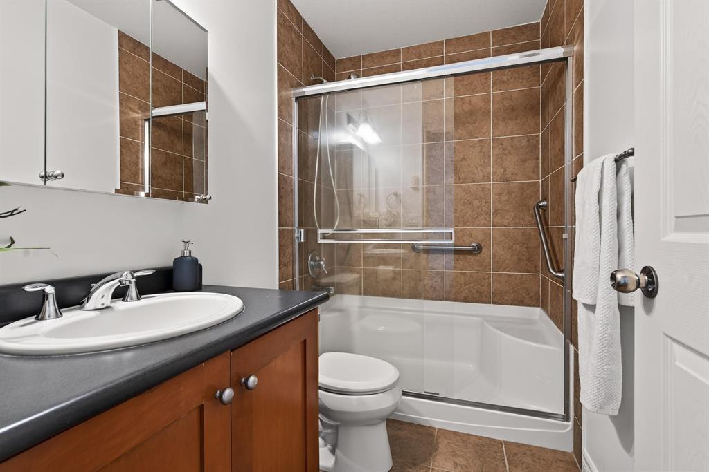 21857 51 Avenue Property Photo 34