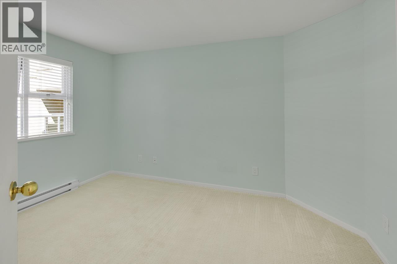 204 943 W 8th Avenue Property Photo 17