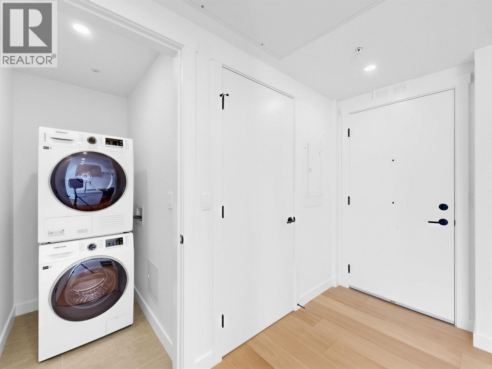504 6485 Manitoba Street Property Photo 24