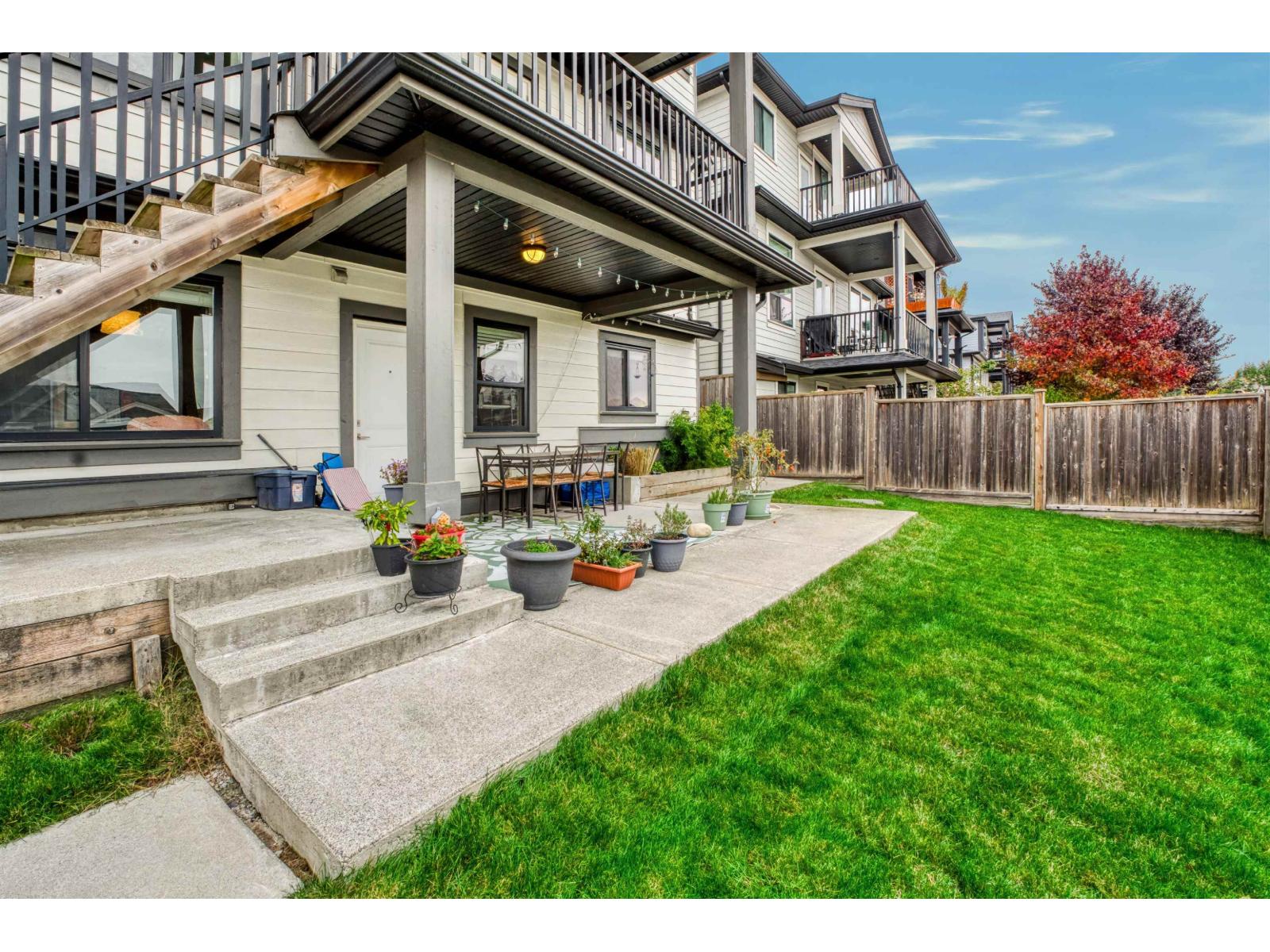 16772 16a Avenue Property Photo 31