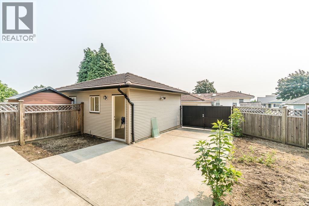 7734 16th Avenue Property Photo 6