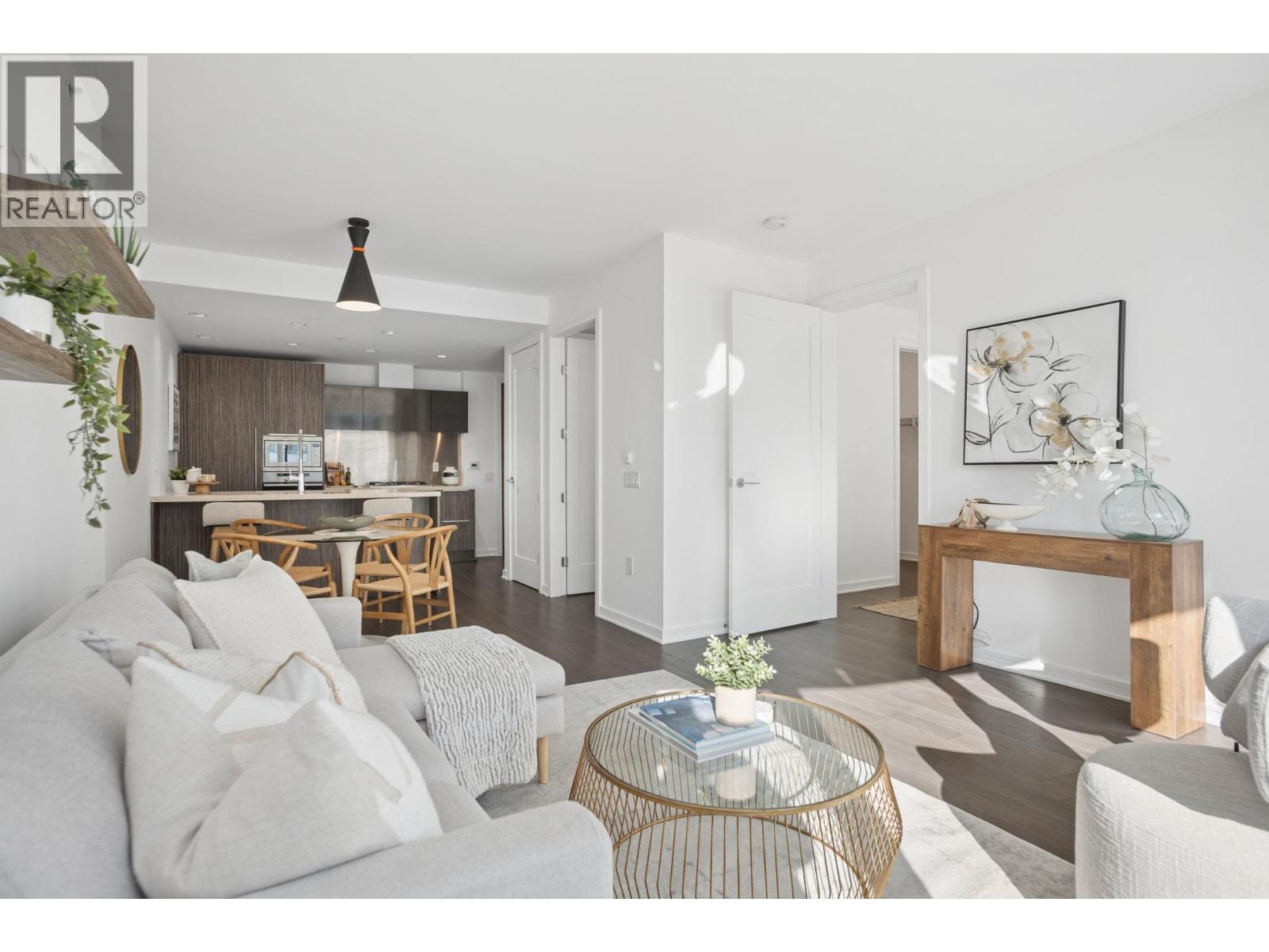606 1661 Ontario Street Property Photo 3