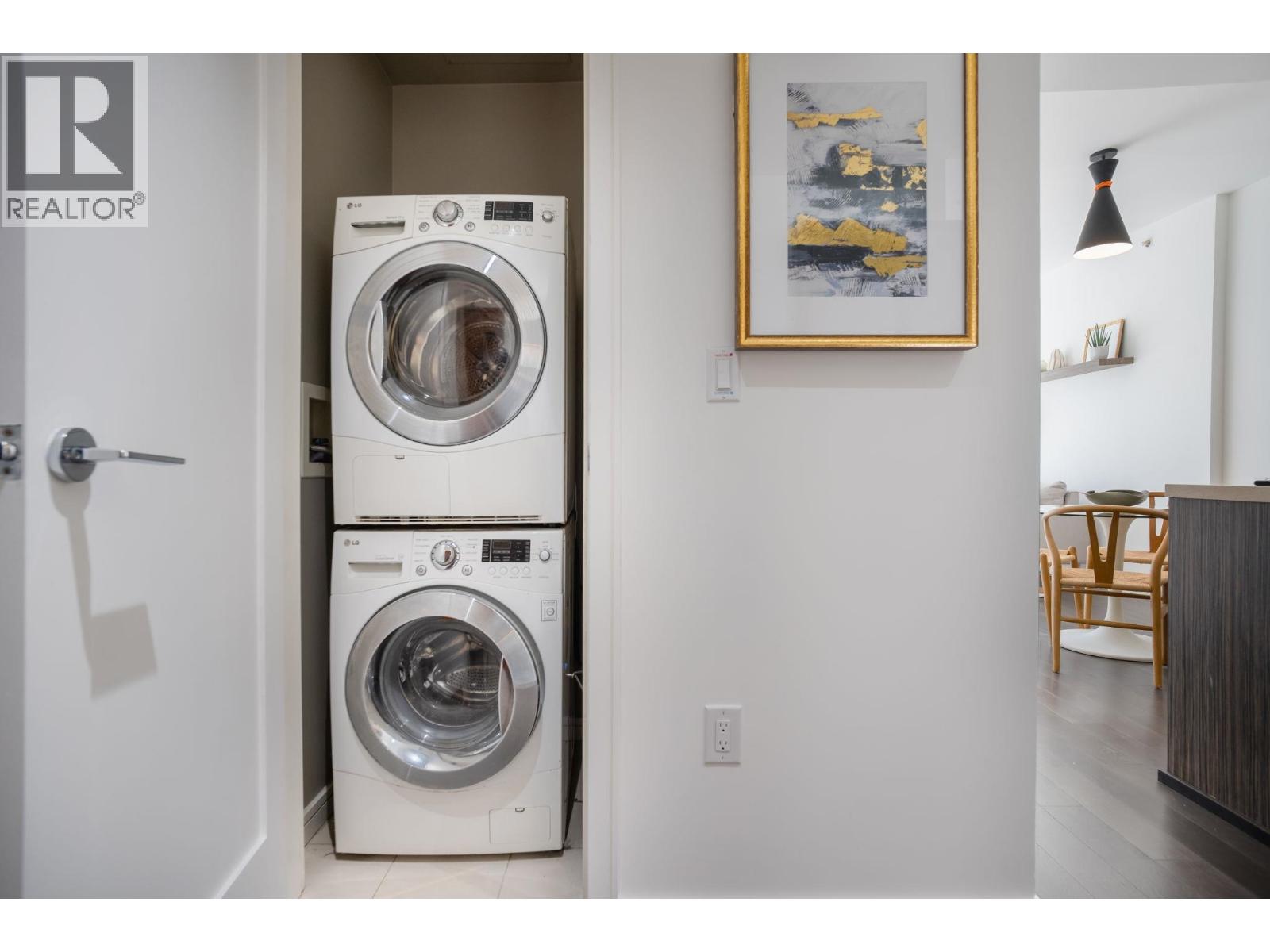 606 1661 Ontario Street Property Photo 15