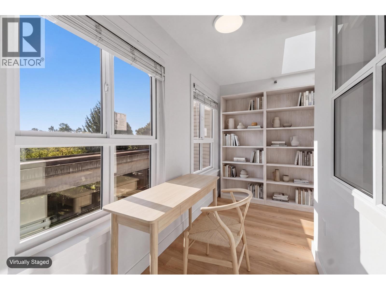 306 2928 Commercial Drive Property Photo 5