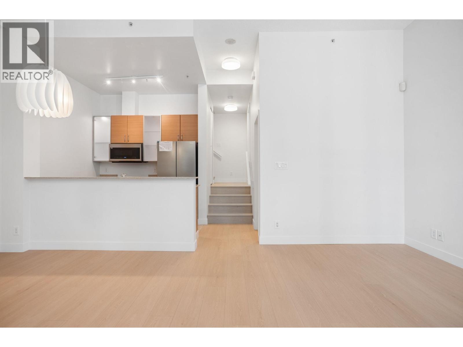 Th938 Homer Street Property Photo 3
