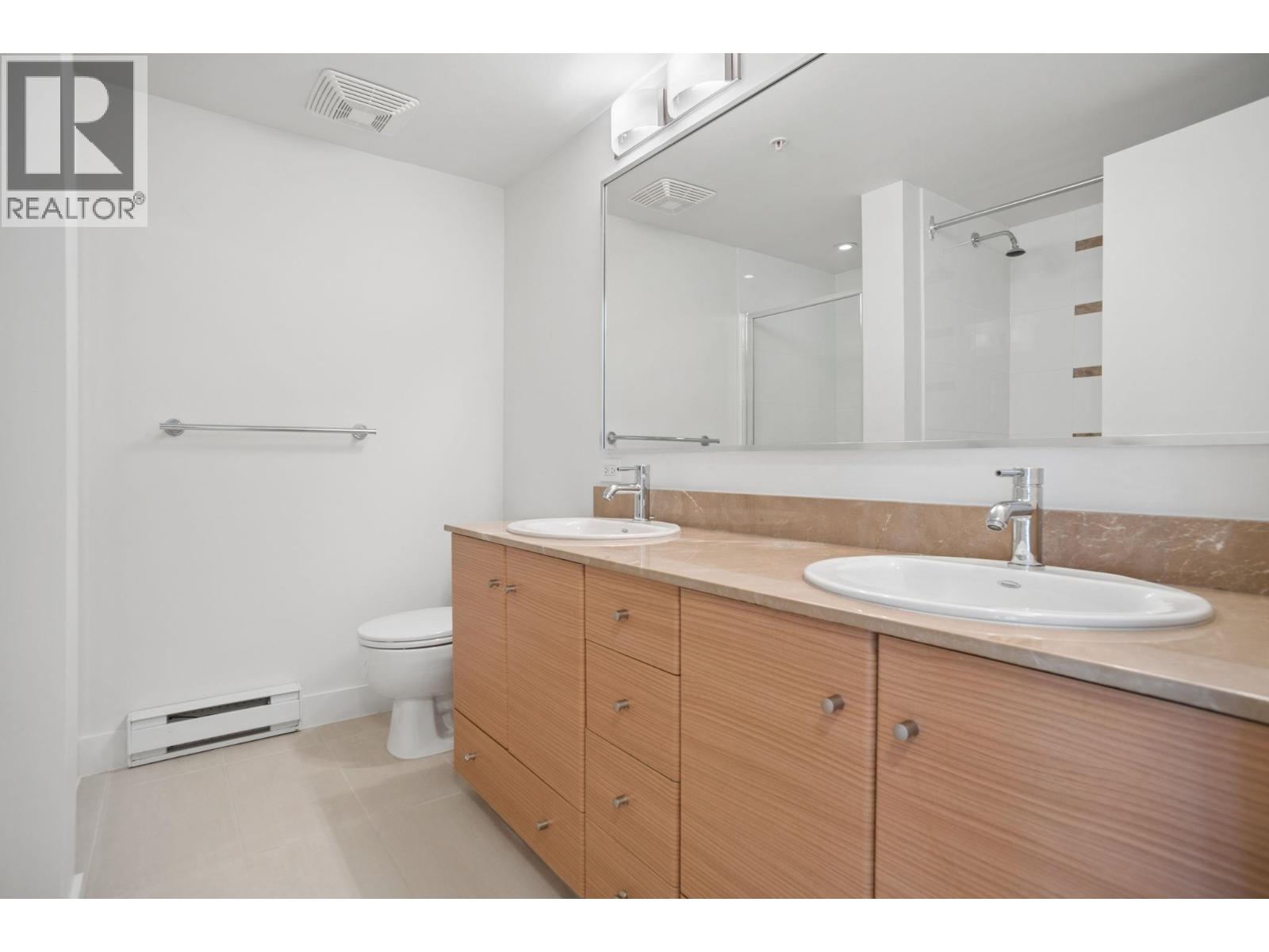 Th938 Homer Street Property Photo 18