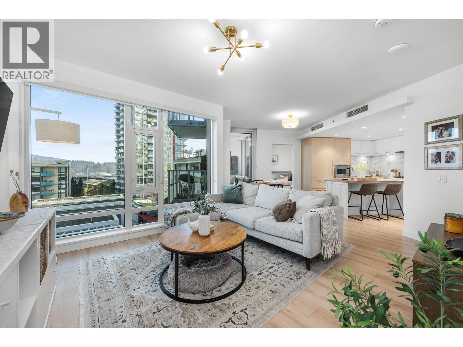 603 1500 Fern Street Property Photo 1