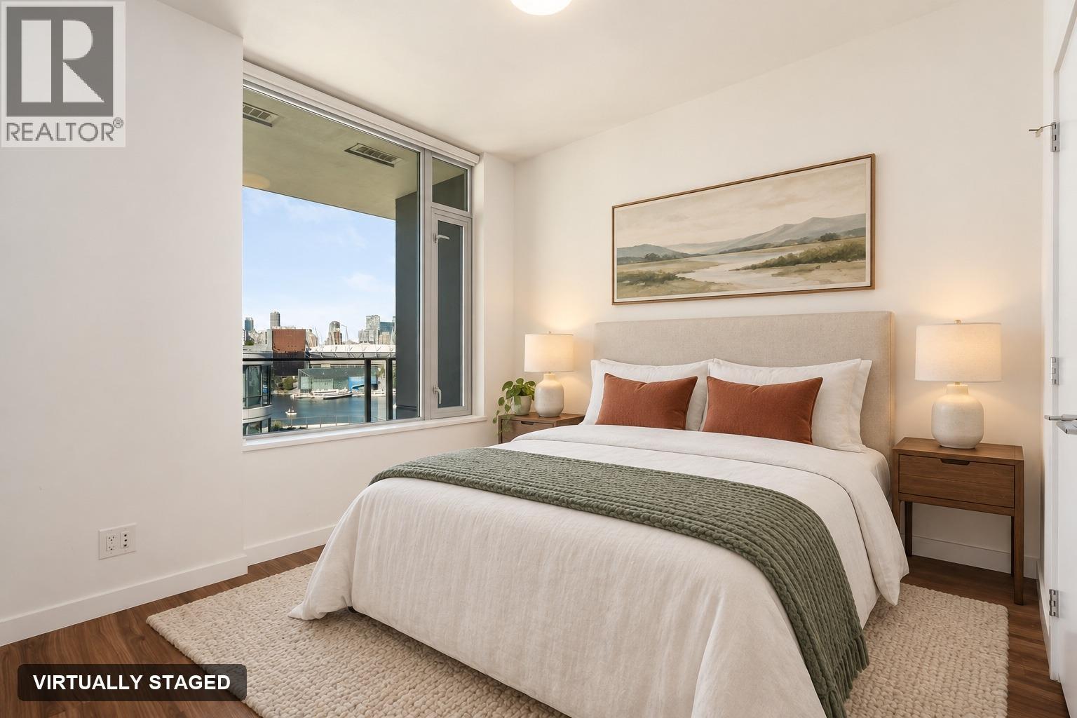 1408 1661 Quebec Street Property Photo 10