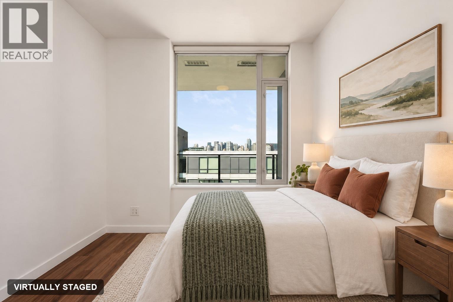 1408 1661 Quebec Street Property Photo 12